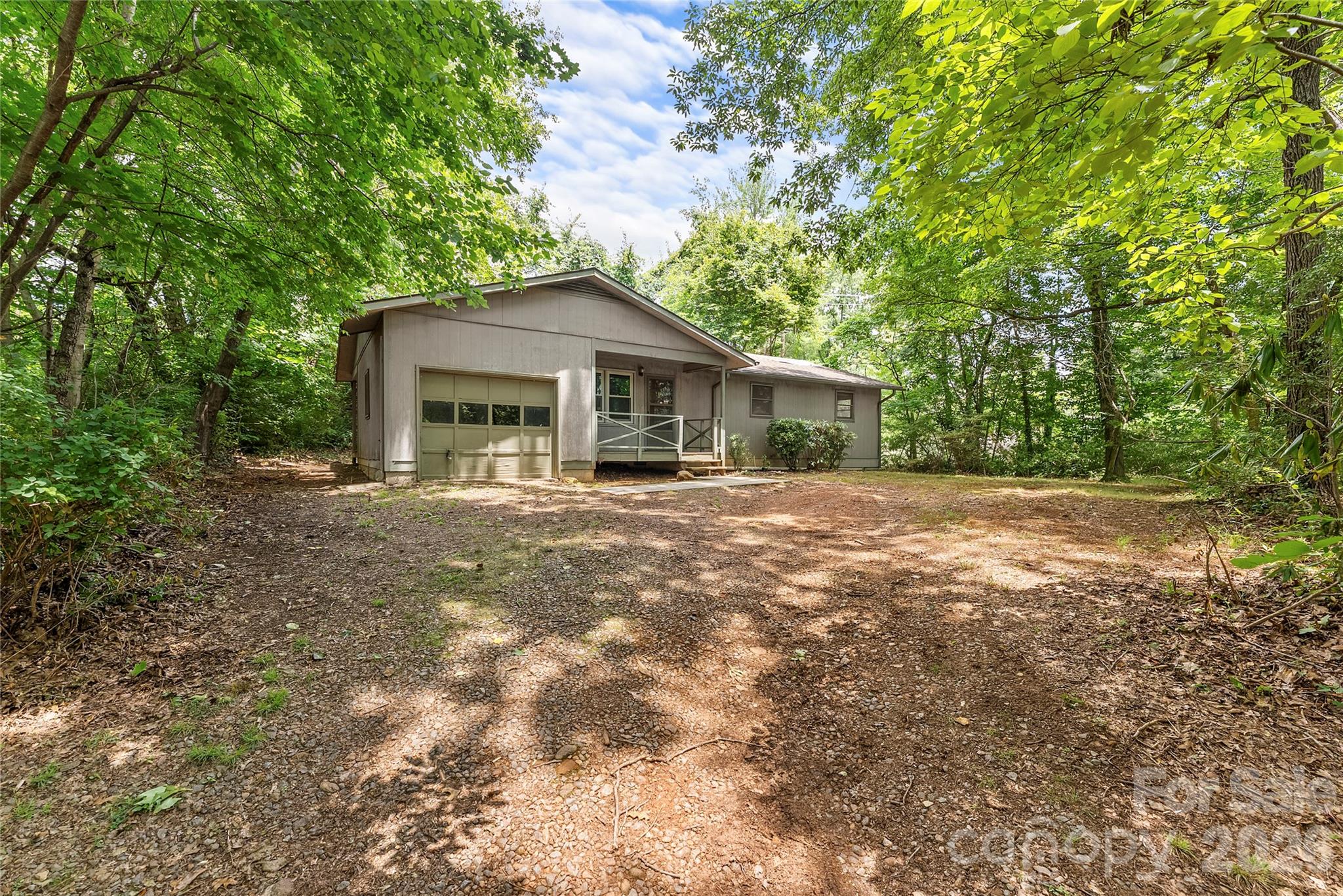 100 Stonewall Avenue — Swannanoa