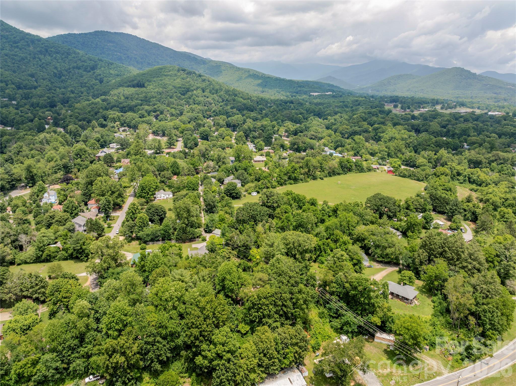 100 Stonewall Avenue — Swannanoa
