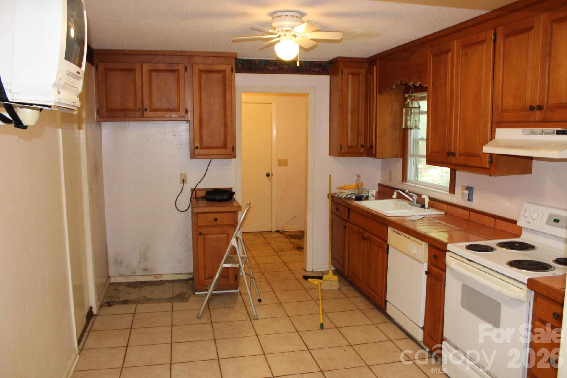 30 Oak Lane — Columbus