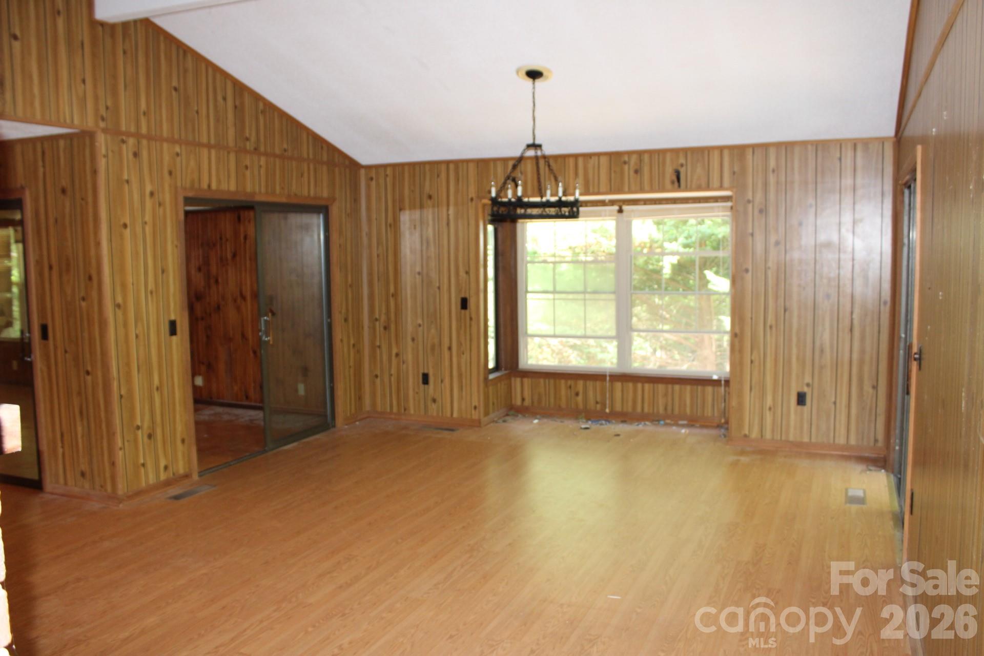 30 Oak Lane — Columbus