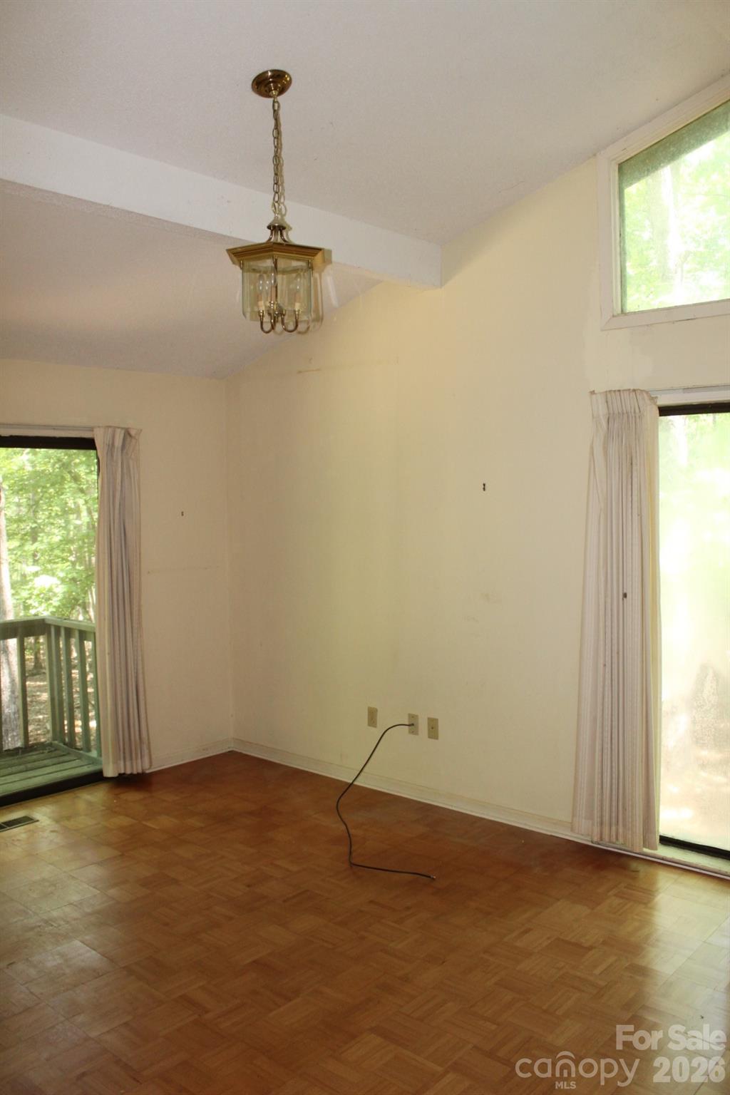 30 Oak Lane — Columbus