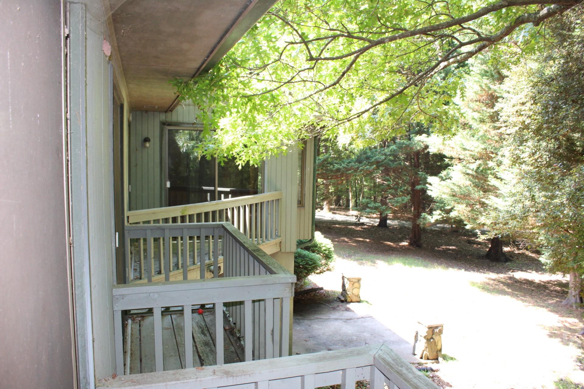 30 Oak Lane — Columbus