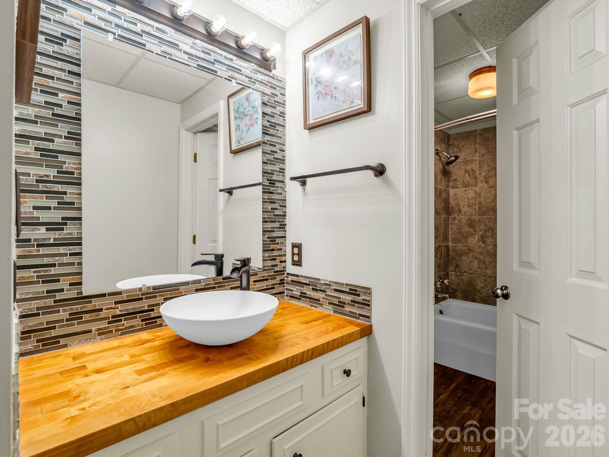 1810 Arbor Way Drive — Shelby