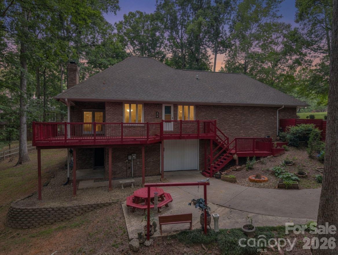 1810 Arbor Way Drive — Shelby