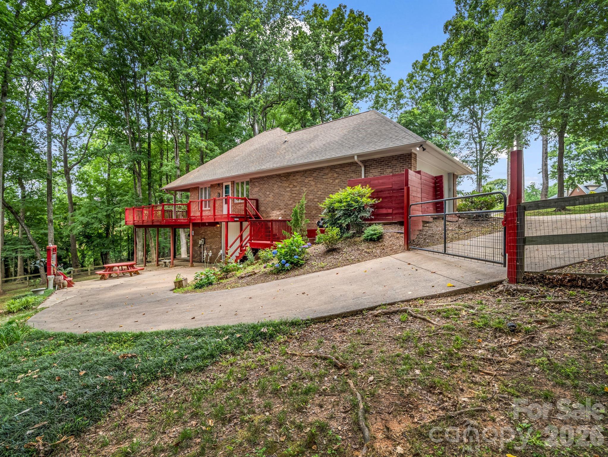 1810 Arbor Way Drive — Shelby