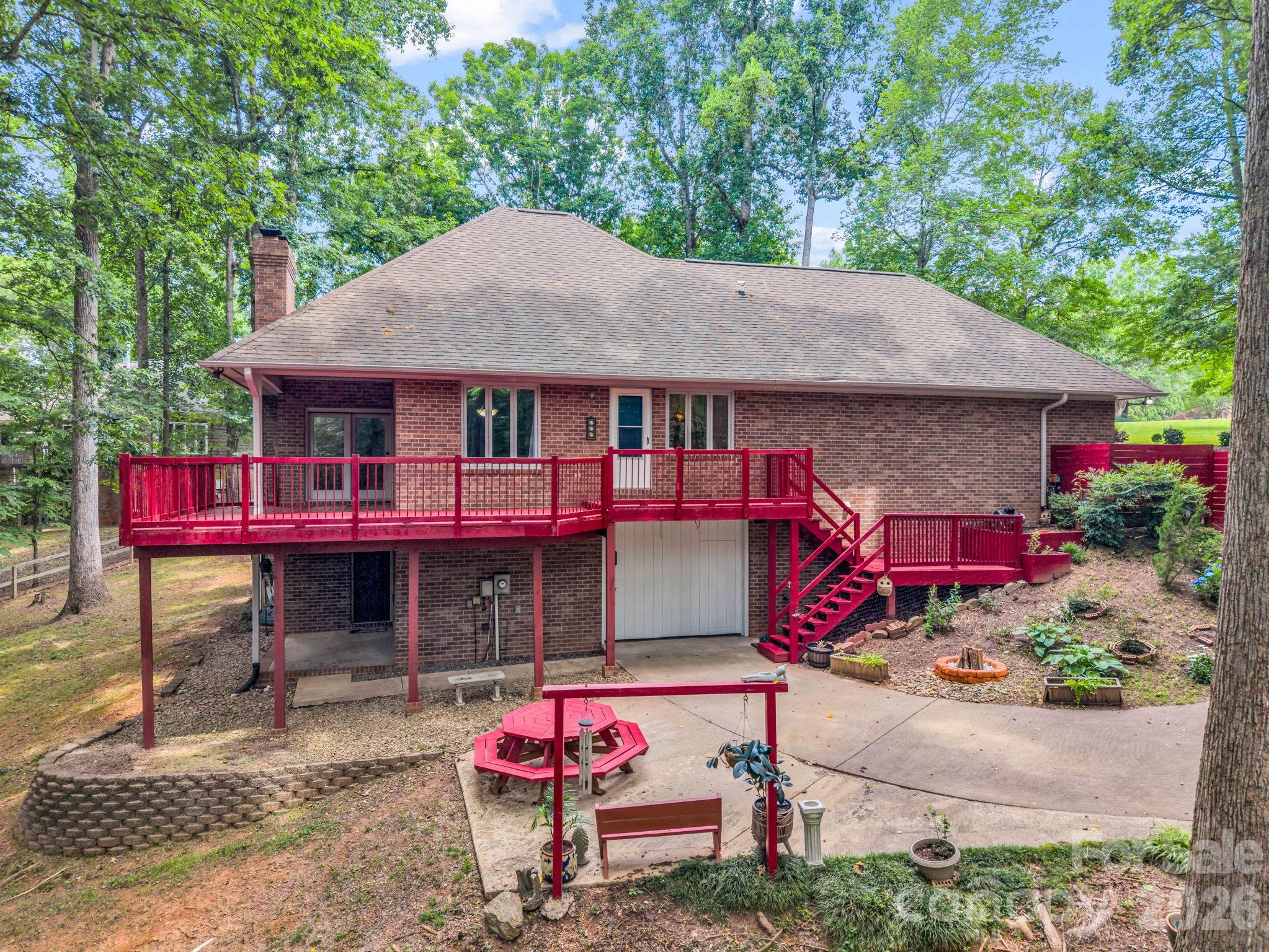 1810 Arbor Way Drive — Shelby