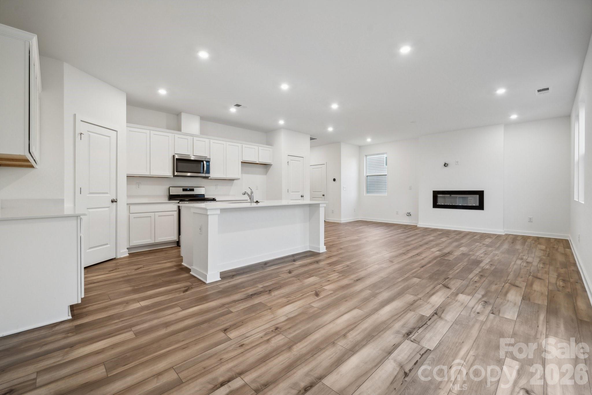 2939 31st Street NE — Hickory