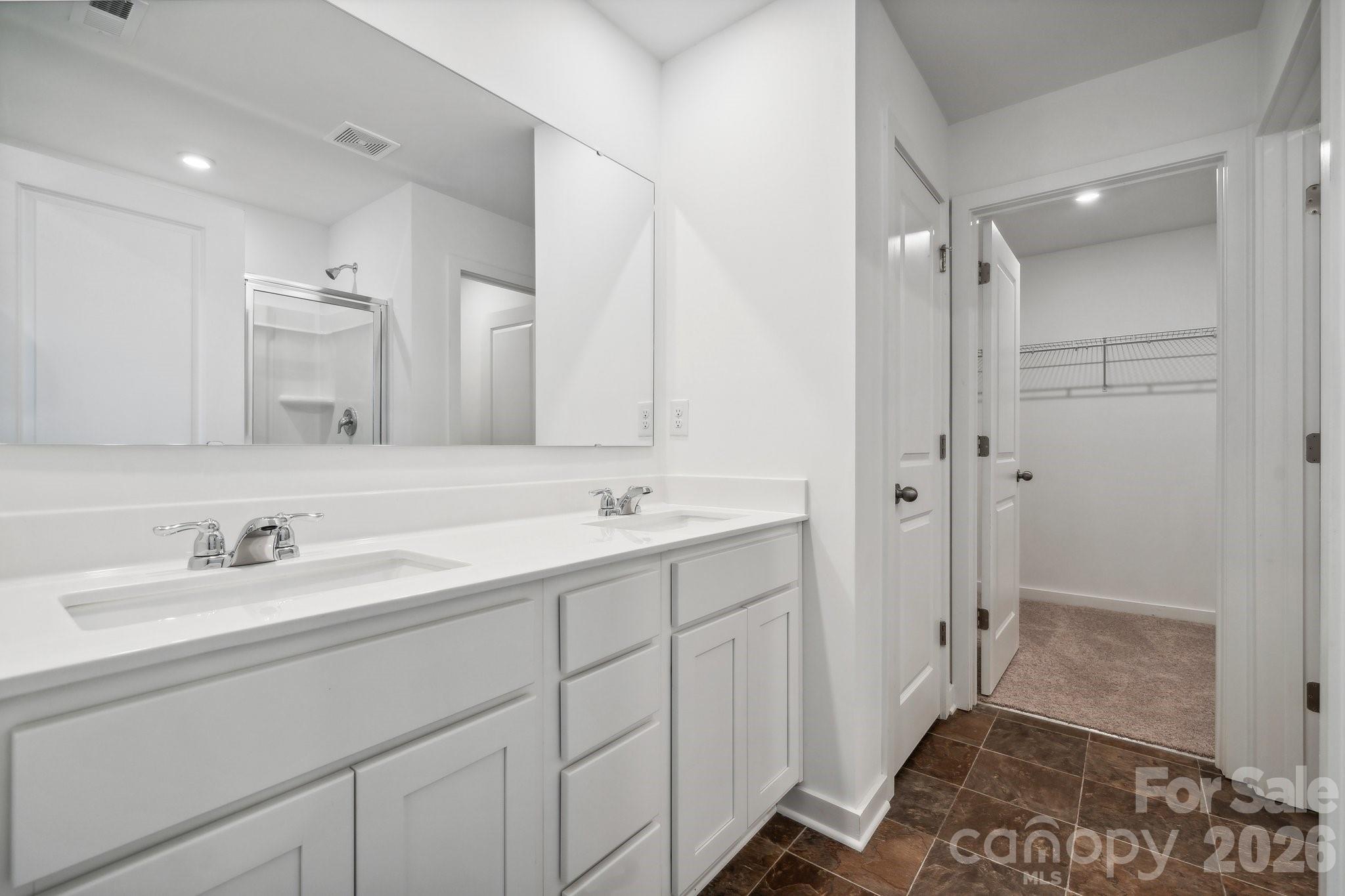 2939 31st Street NE — Hickory