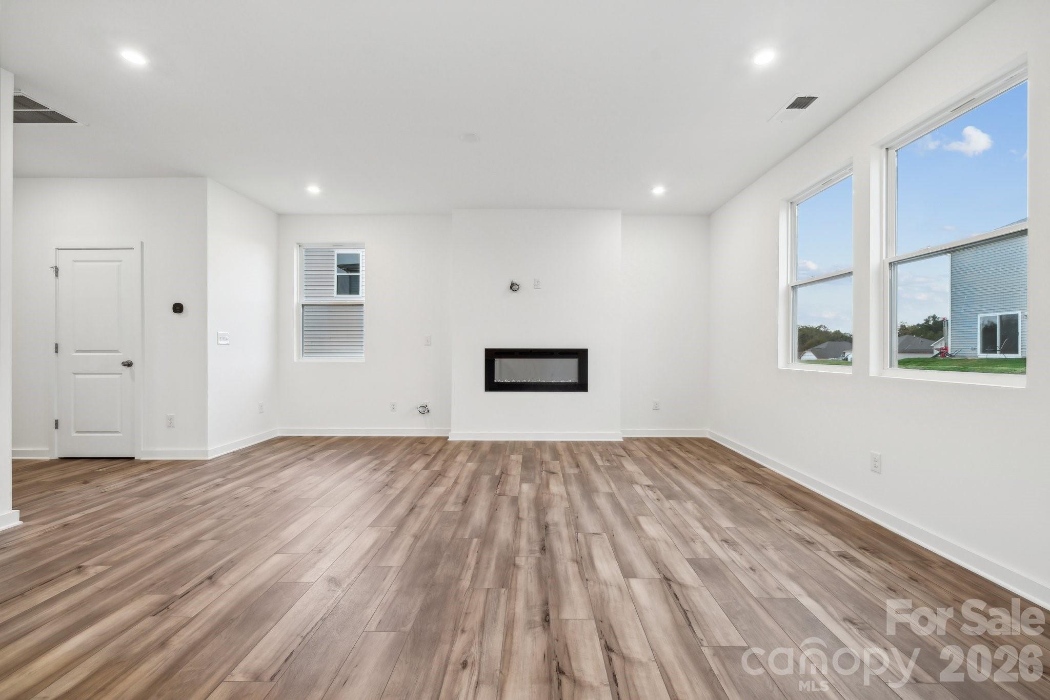 2939 31st Street NE — Hickory