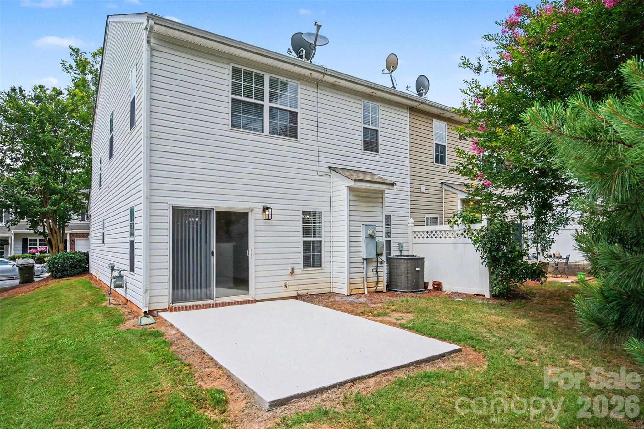 912 Little Creek Drive — Fort Mill