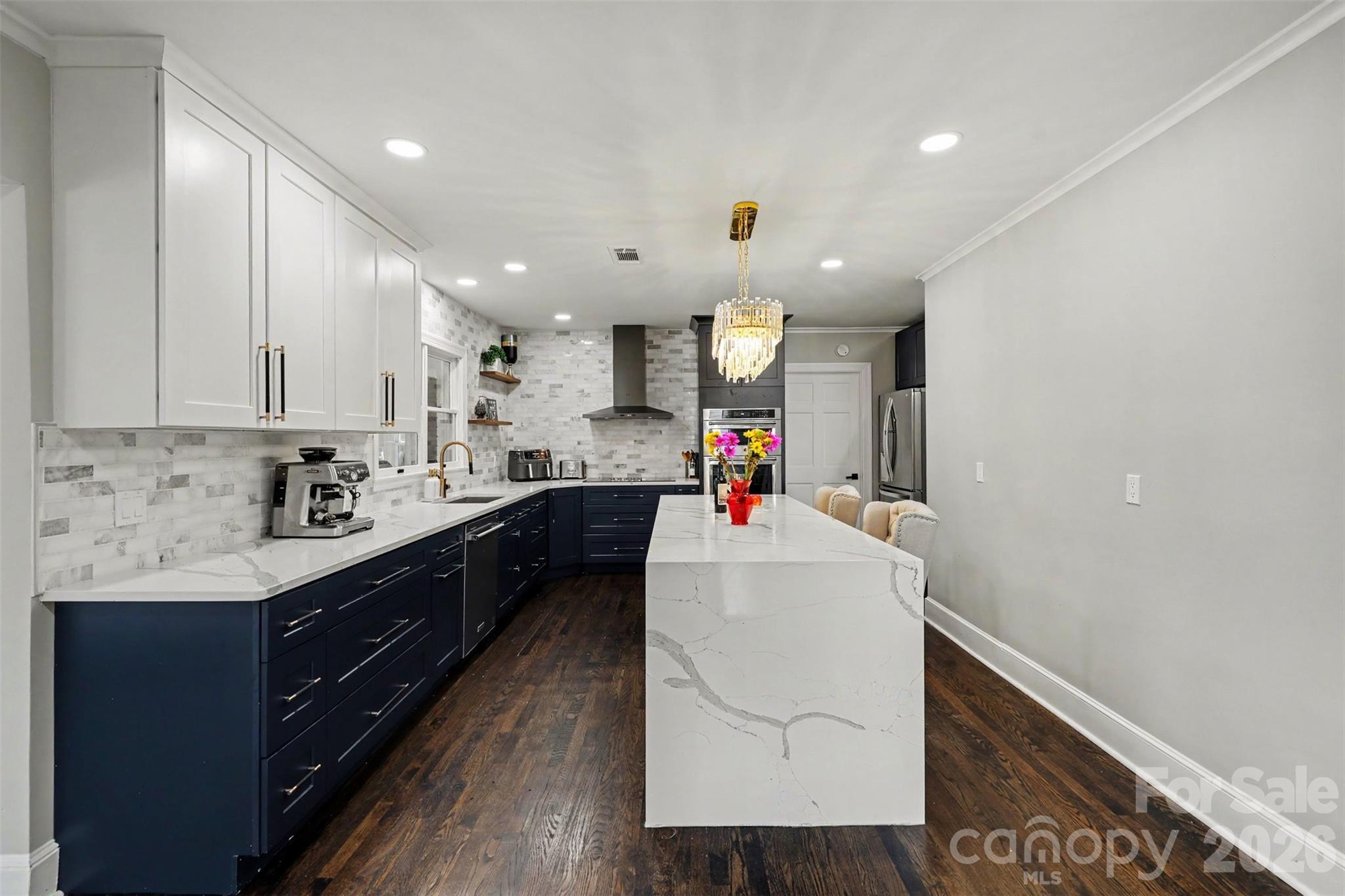 2814 winding oak Drive — Charlotte
