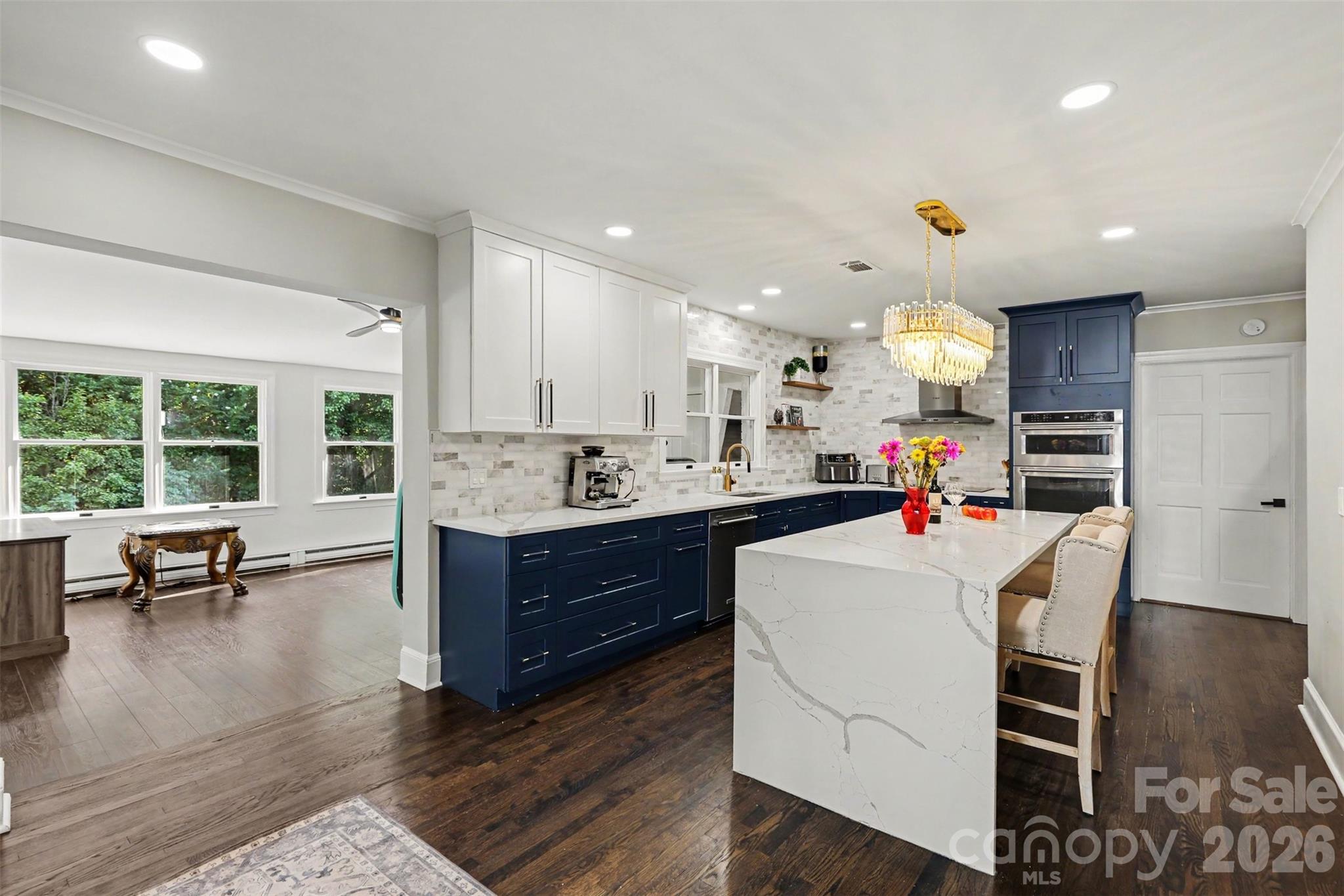 2814 winding oak Drive — Charlotte