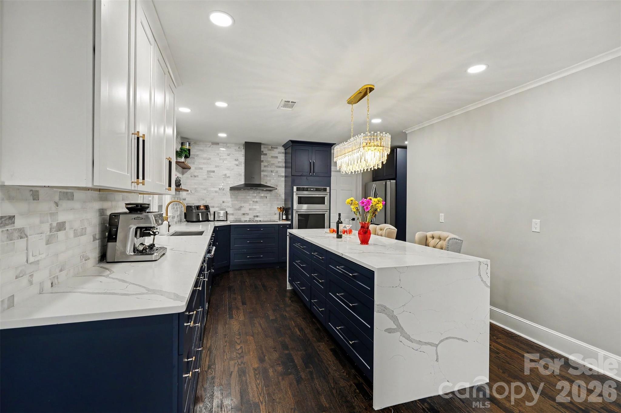 2814 winding oak Drive — Charlotte