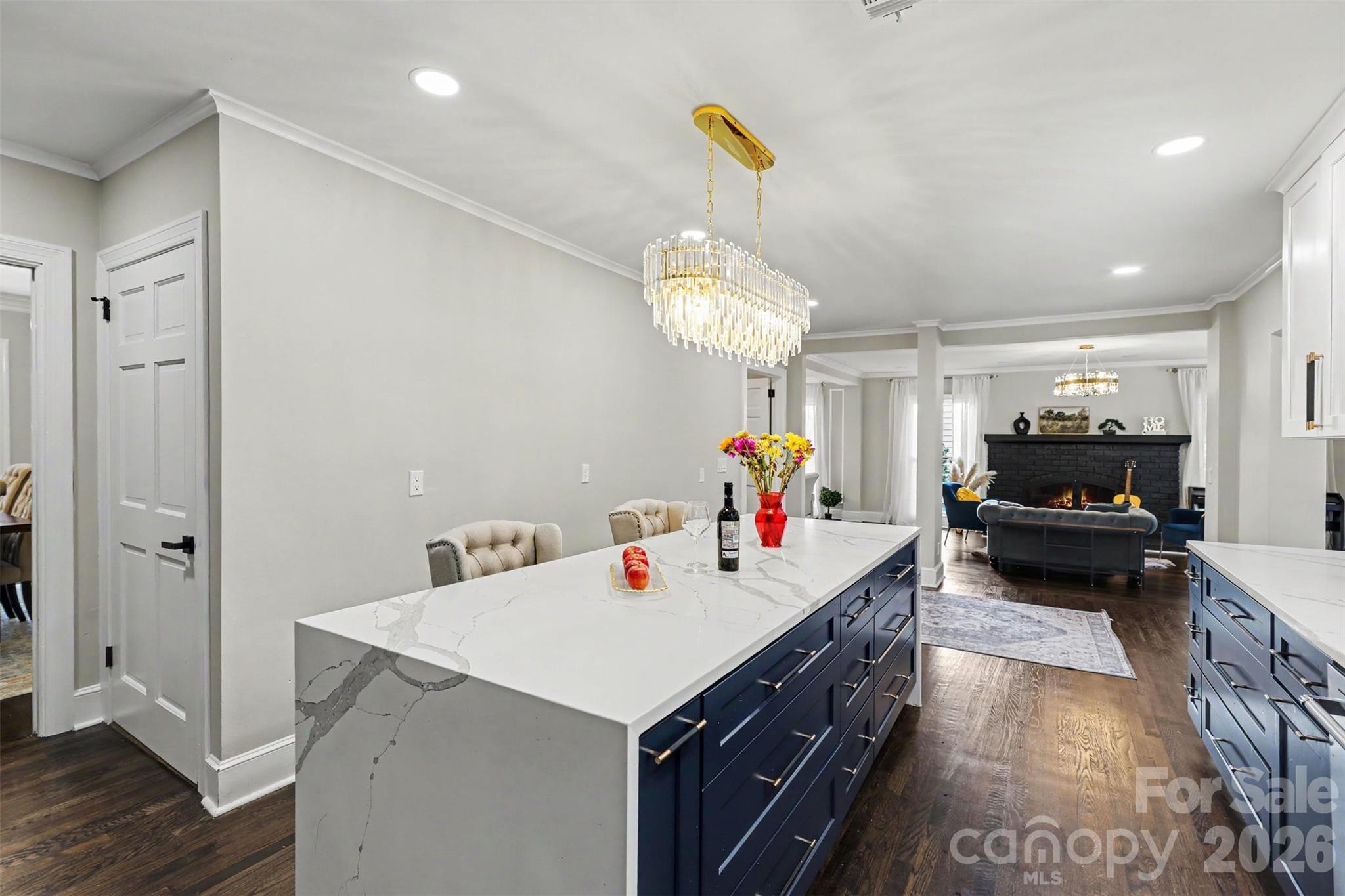 2814 winding oak Drive — Charlotte