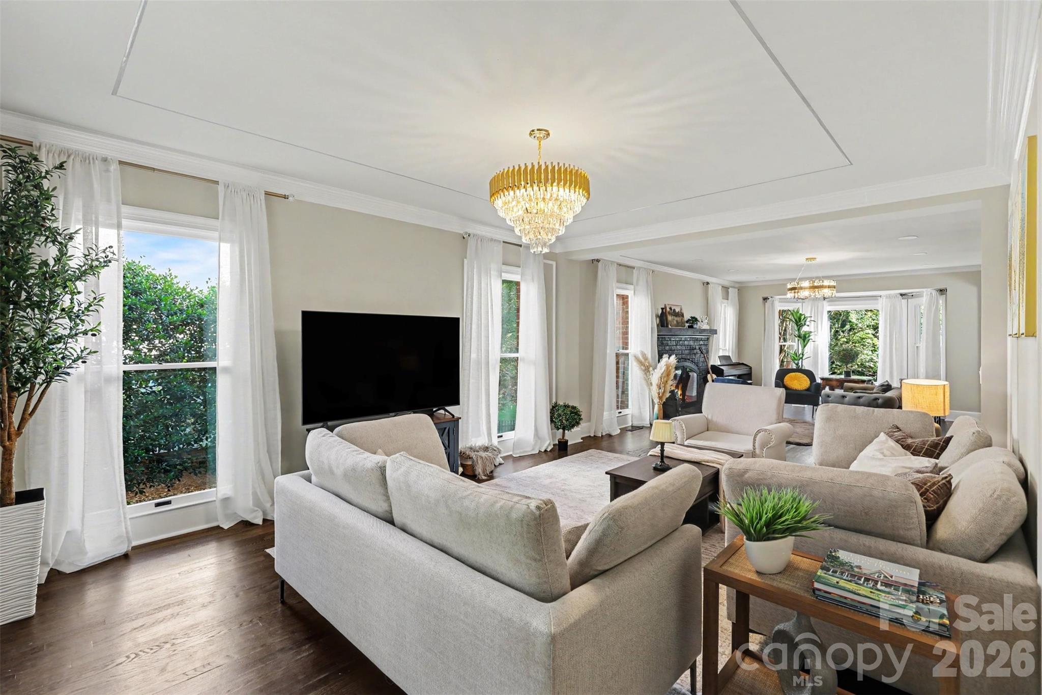 2814 winding oak Drive — Charlotte