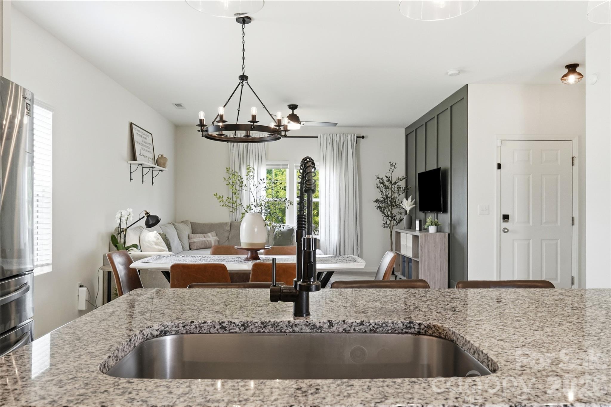 545 Dutch White Drive — Clover