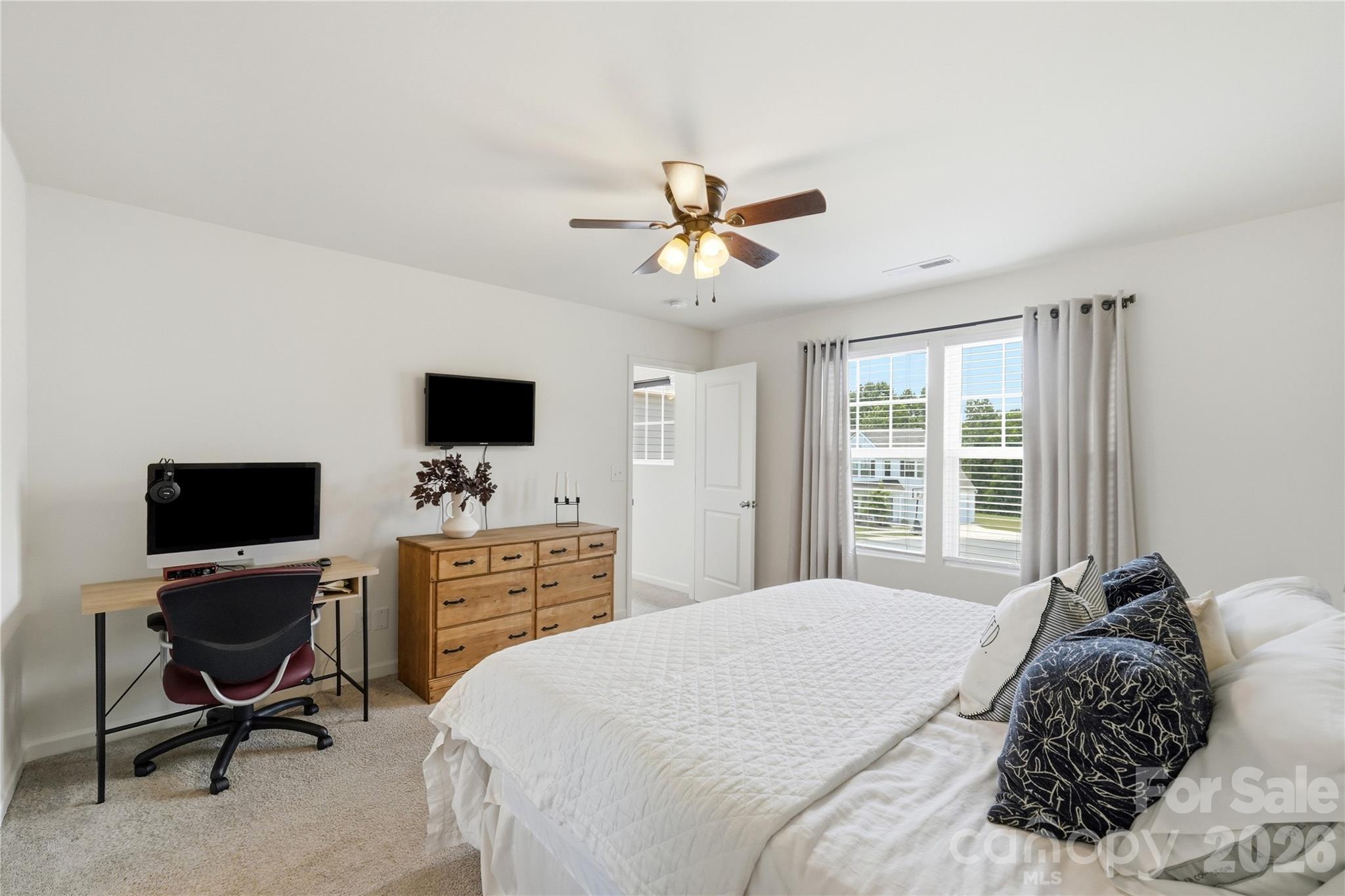 545 Dutch White Drive — Clover