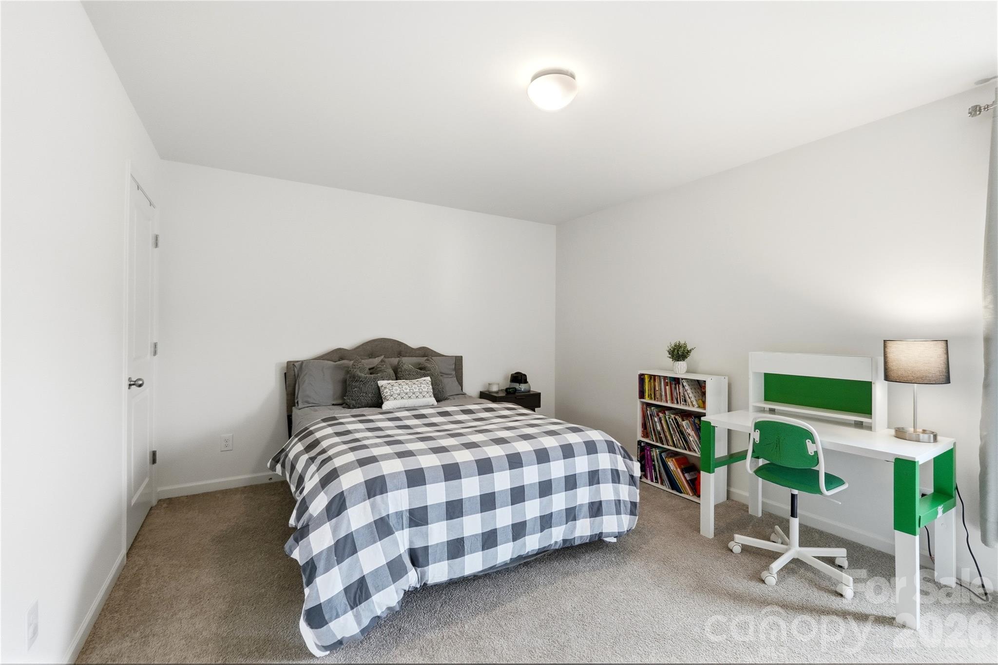 545 Dutch White Drive — Clover
