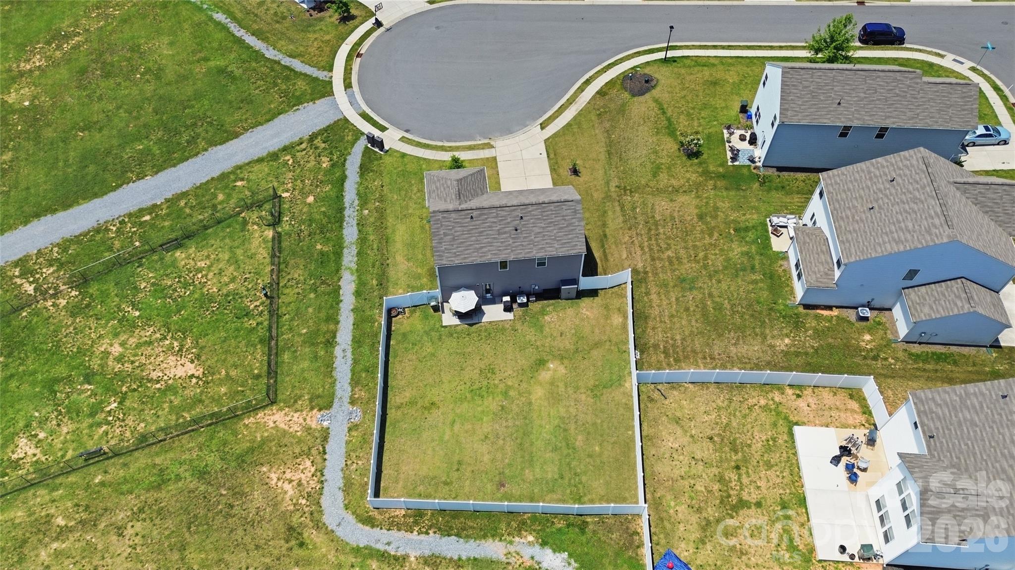 545 Dutch White Drive — Clover