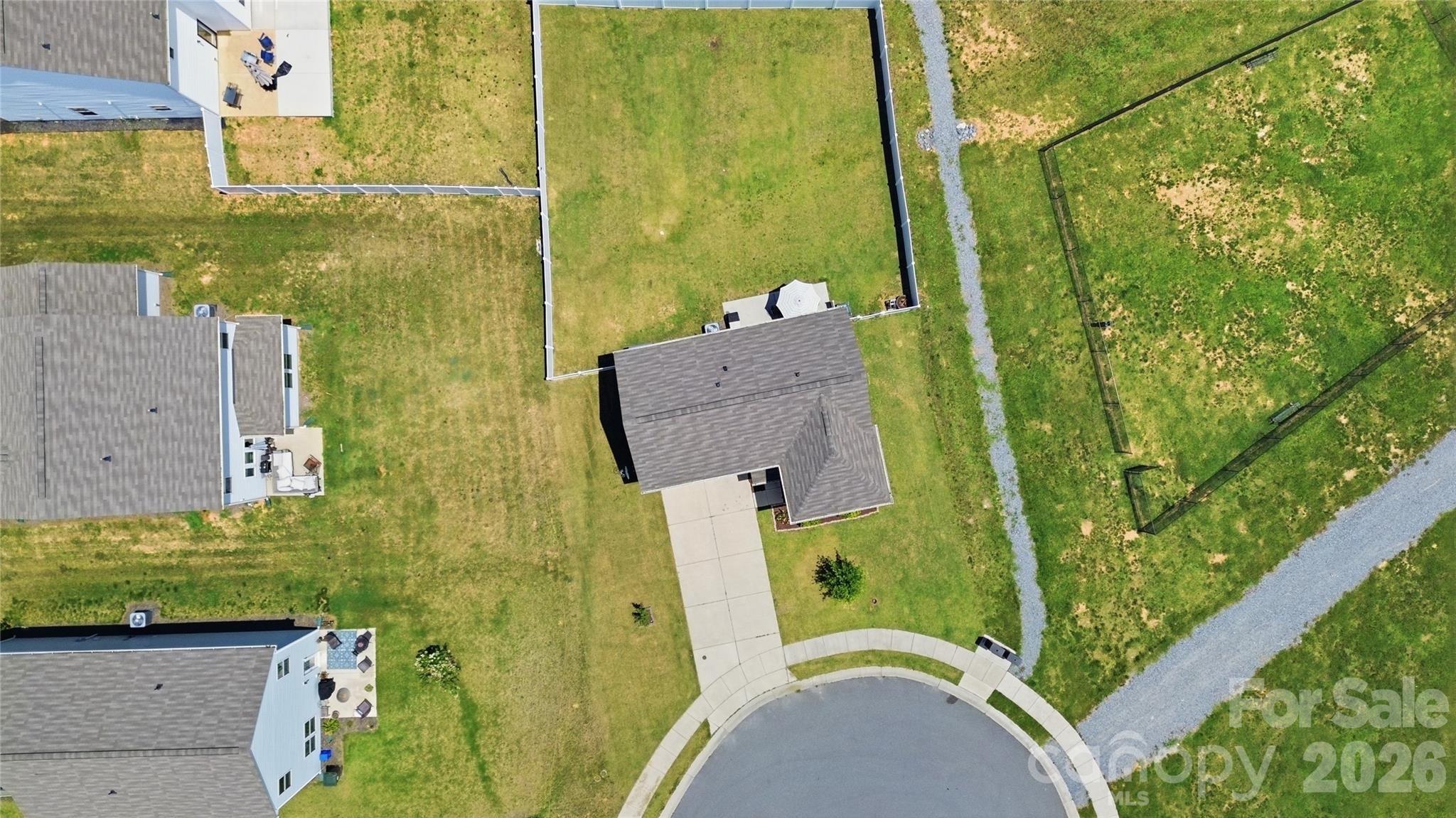 545 Dutch White Drive — Clover