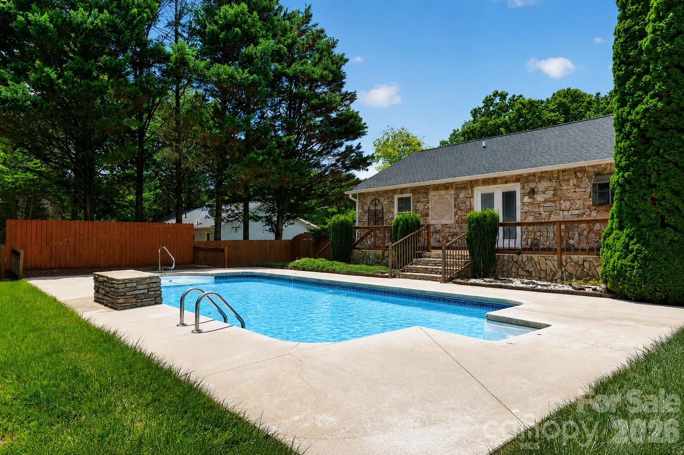 4382 Cross Ridge Drive — Gastonia