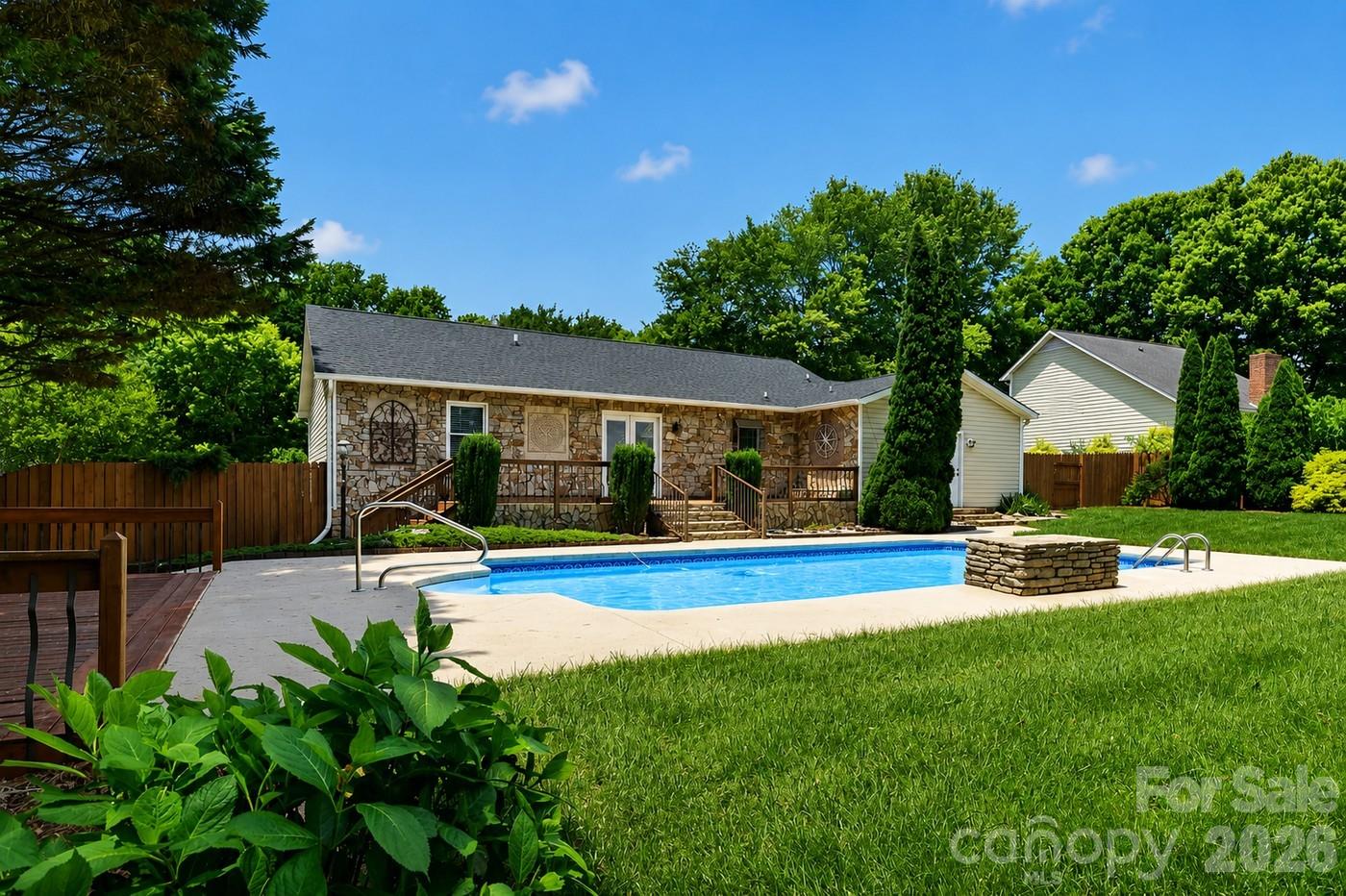 4382 Cross Ridge Drive — Gastonia