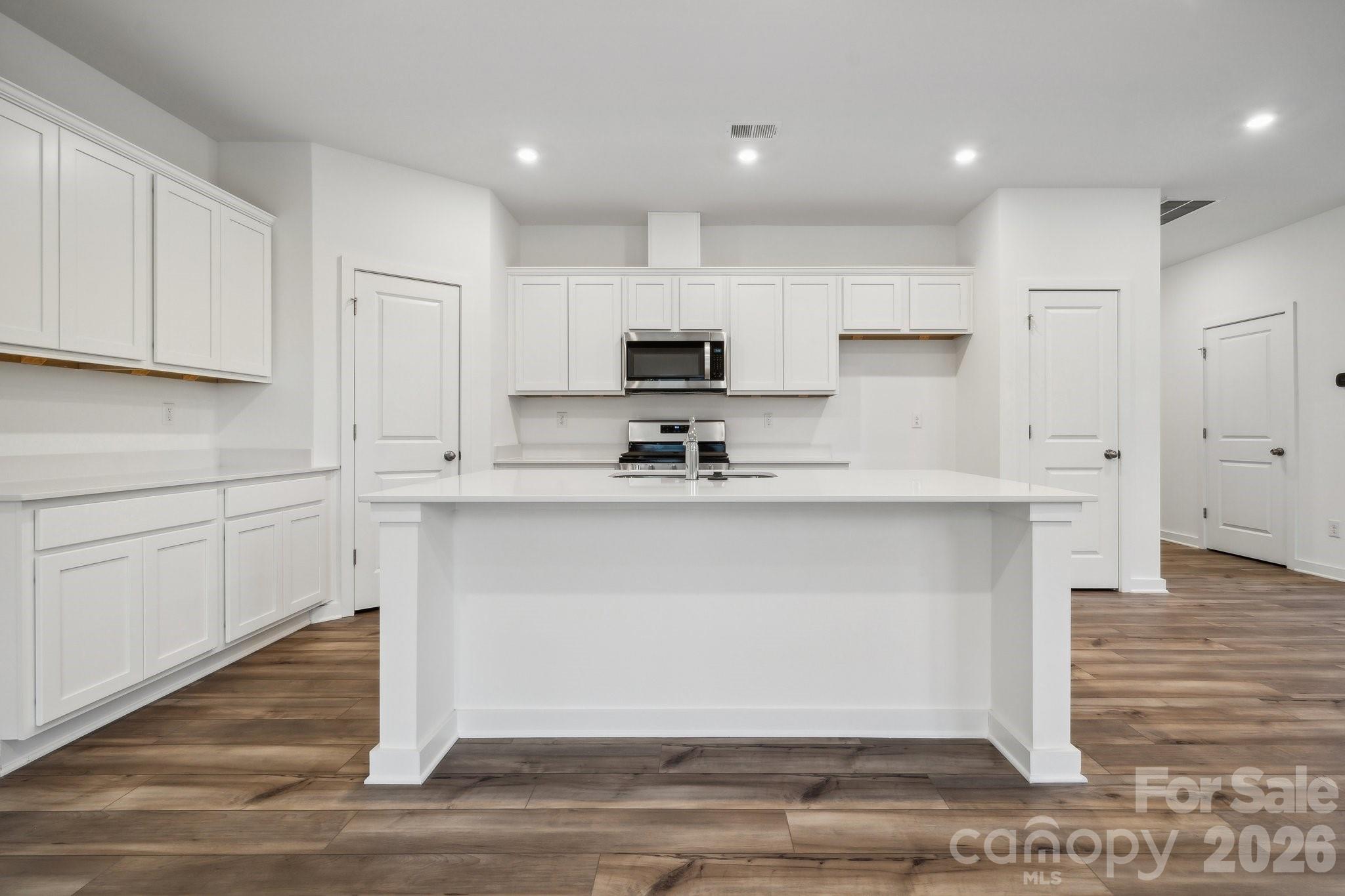 2948 31st Street Lane NE — Hickory