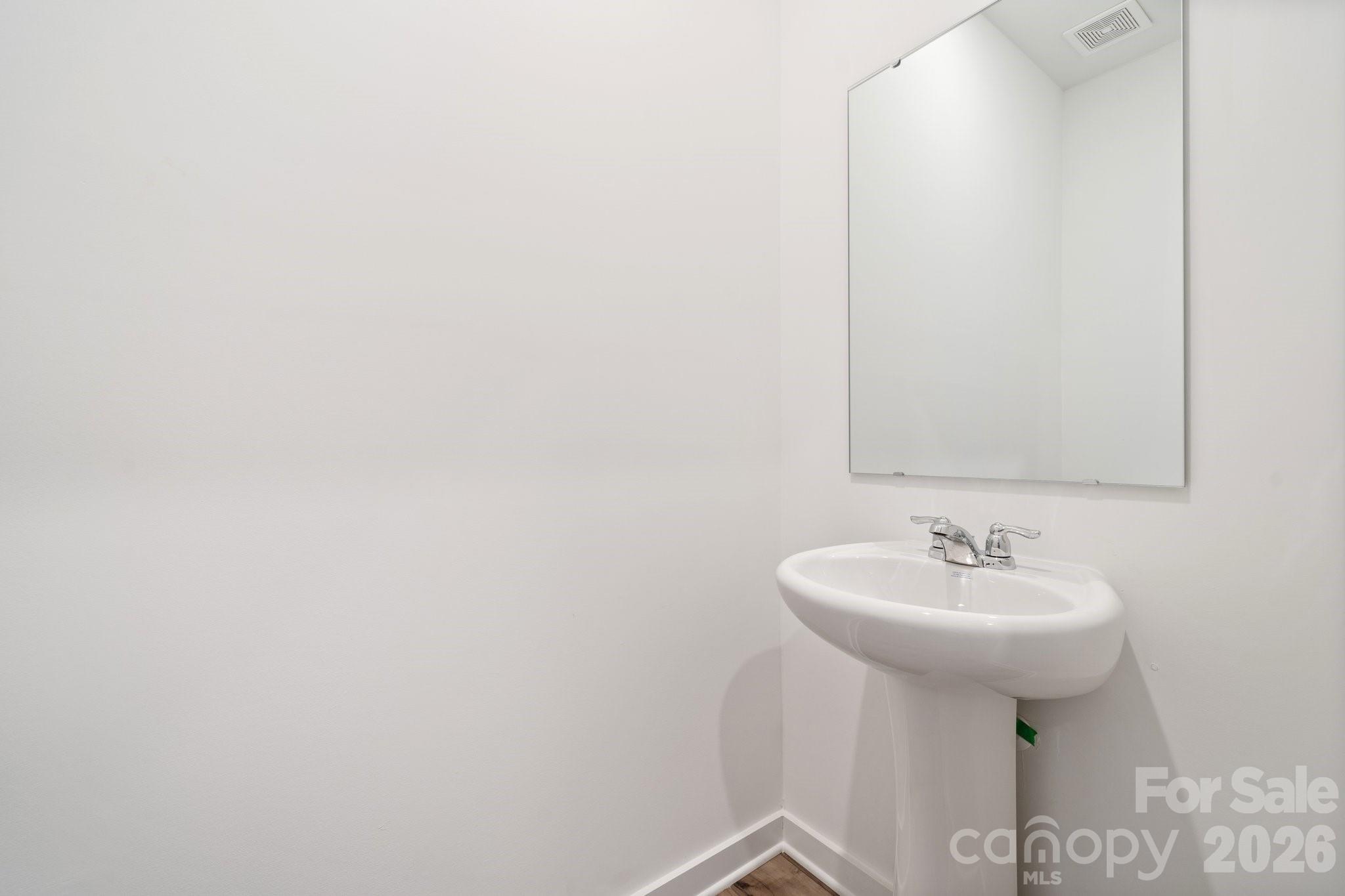 2948 31st Street Lane NE — Hickory