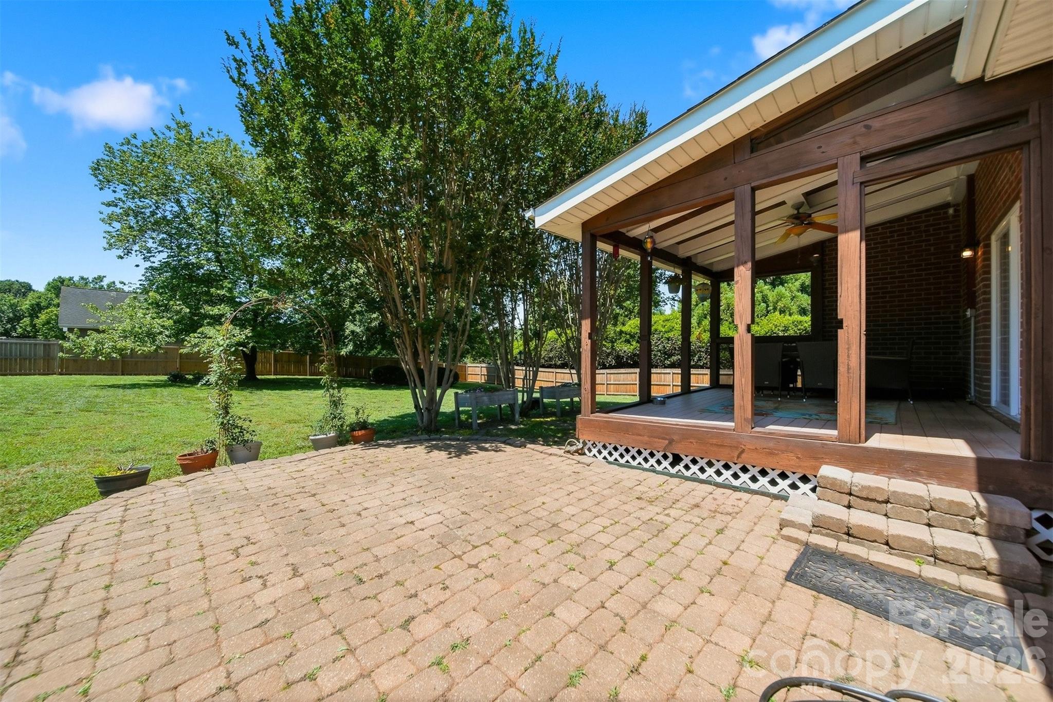4005 Brickfield Street — Hickory