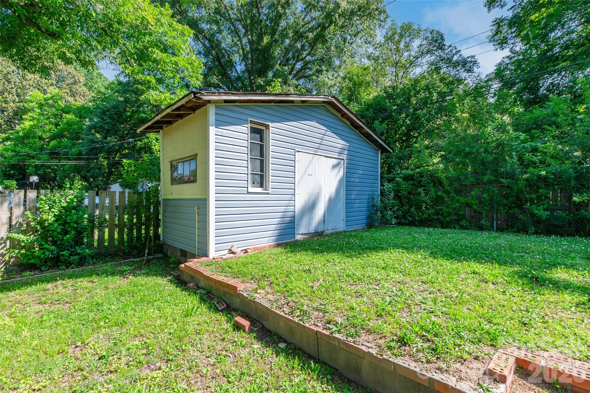 129 Brawley Street — Chester