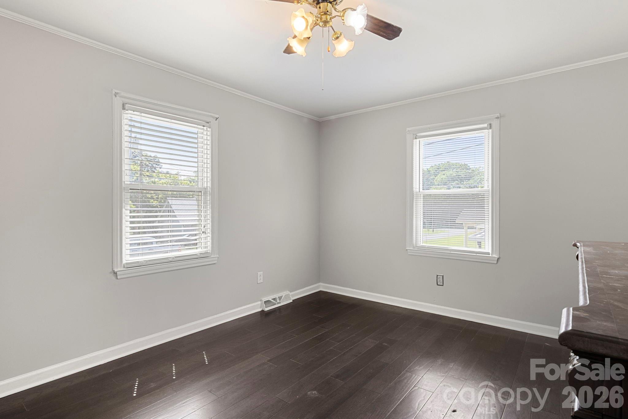 904 Long Street — Oakboro