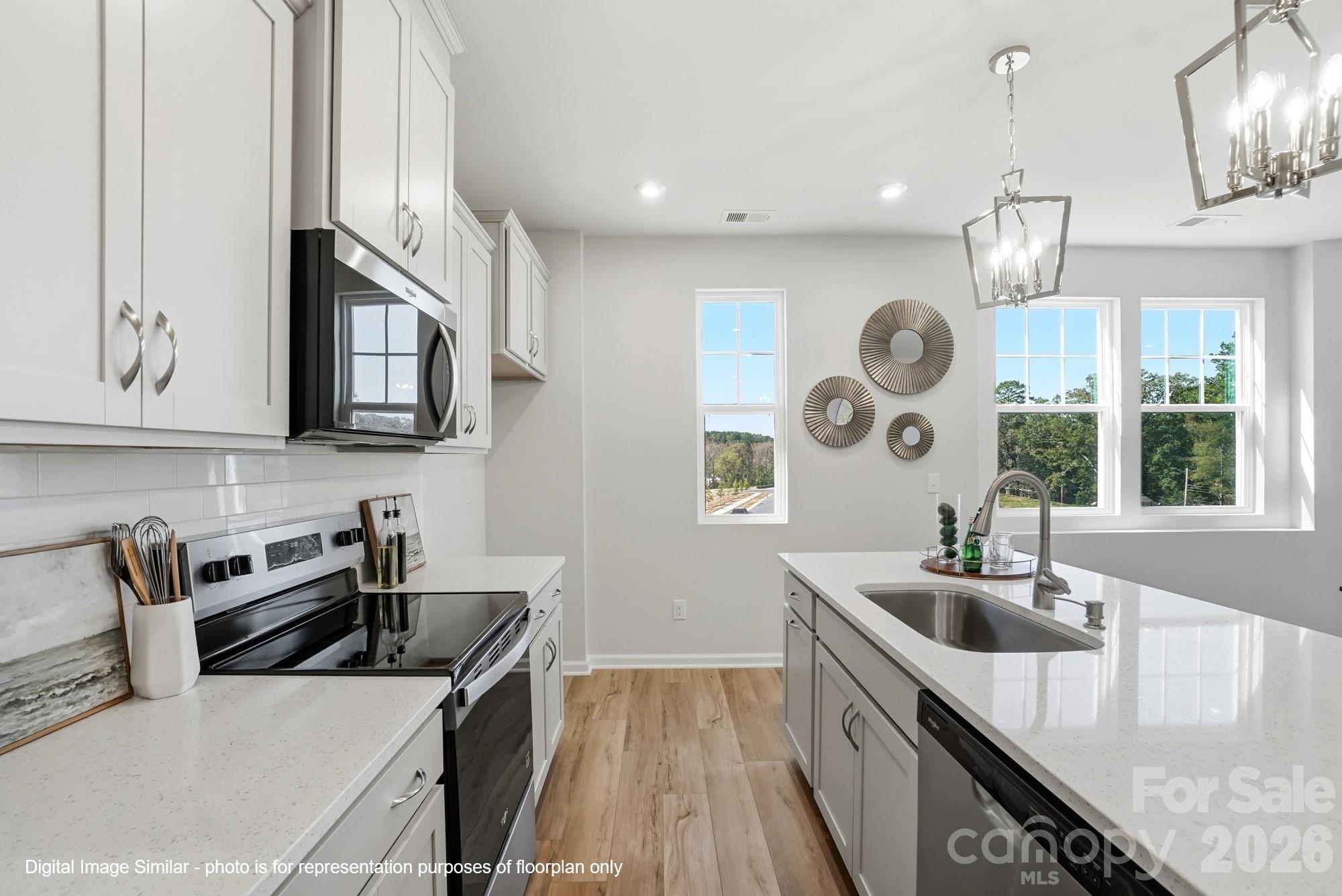 2564 Selbourne Drive — Gastonia