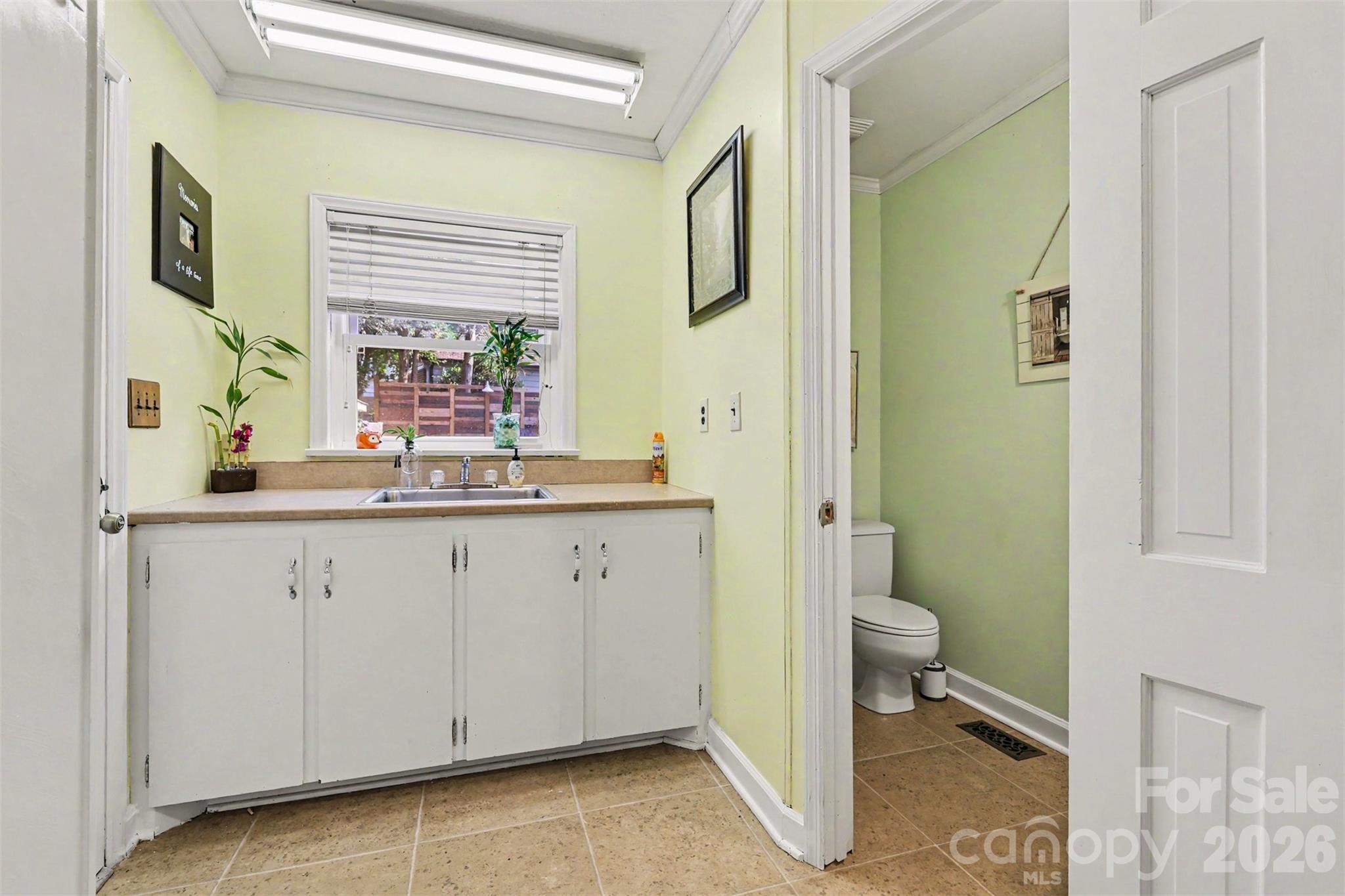 1339 Carmen Lane — Gastonia