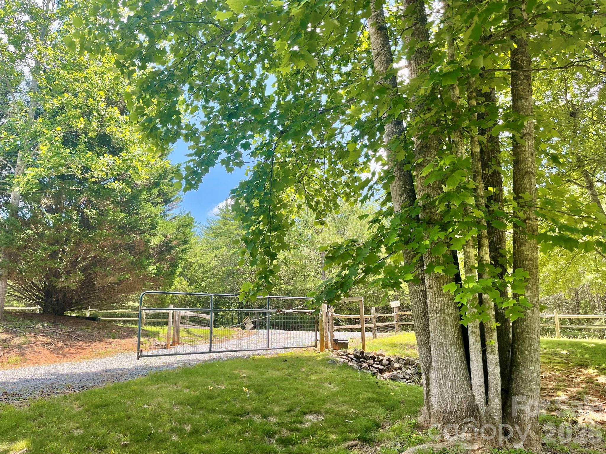 114 Woodstock Lane — Rutherfordton