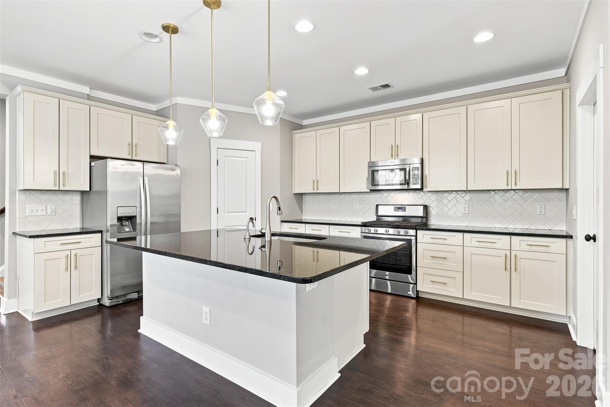 2104 Woodward Avenue — Charlotte