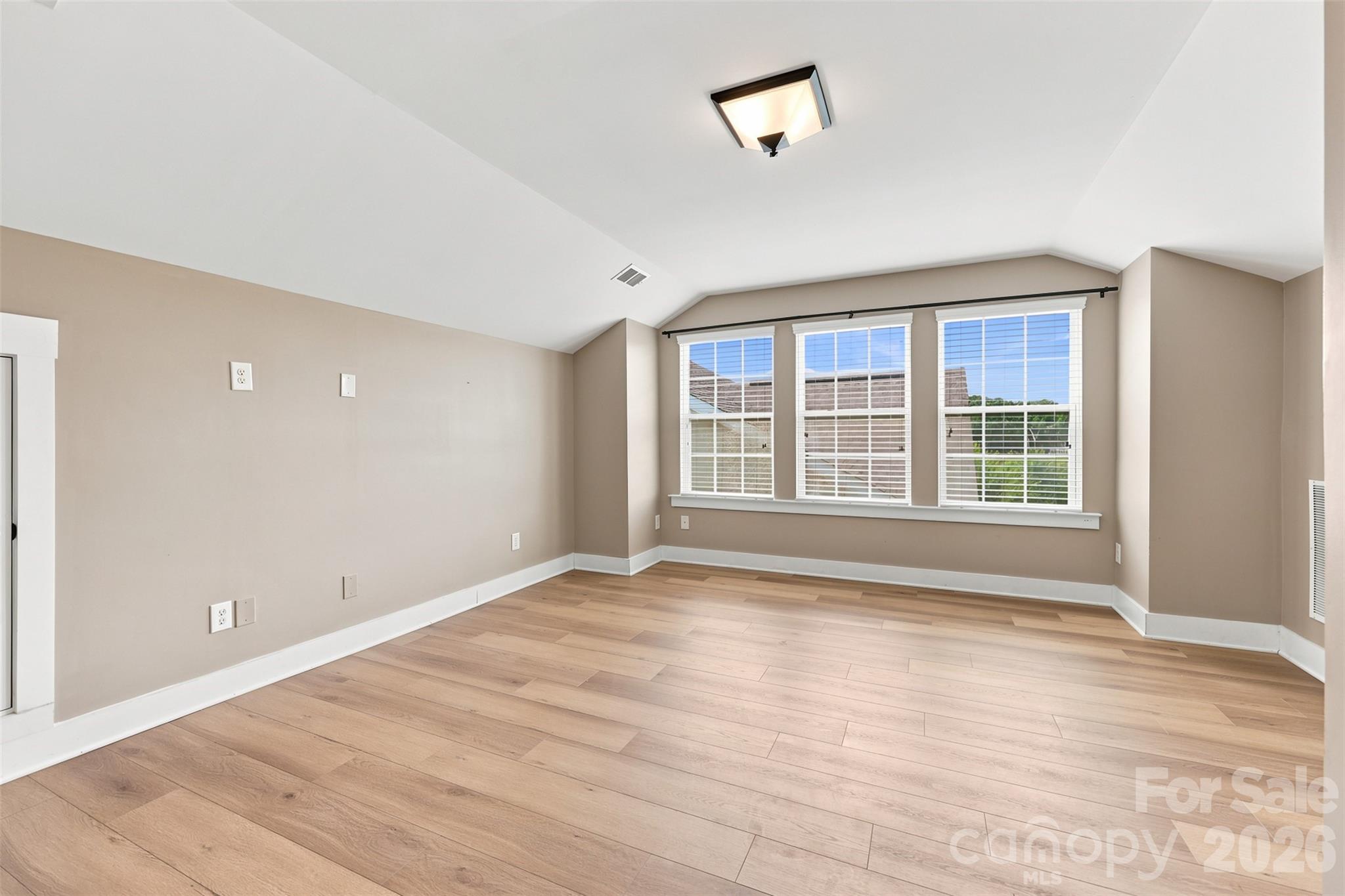 2104 Woodward Avenue — Charlotte