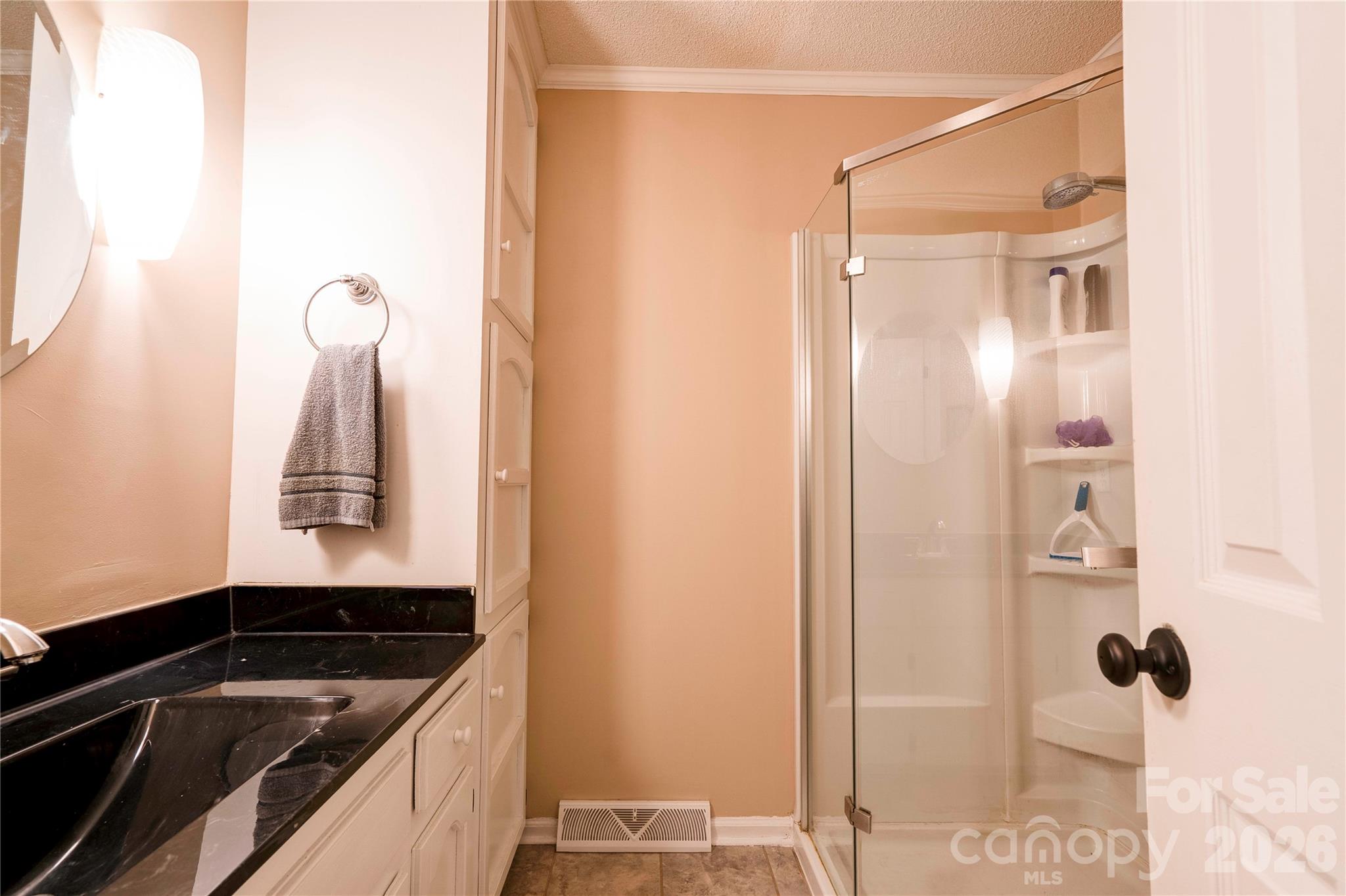 246 Putnam Lake Road — Kings Mountain
