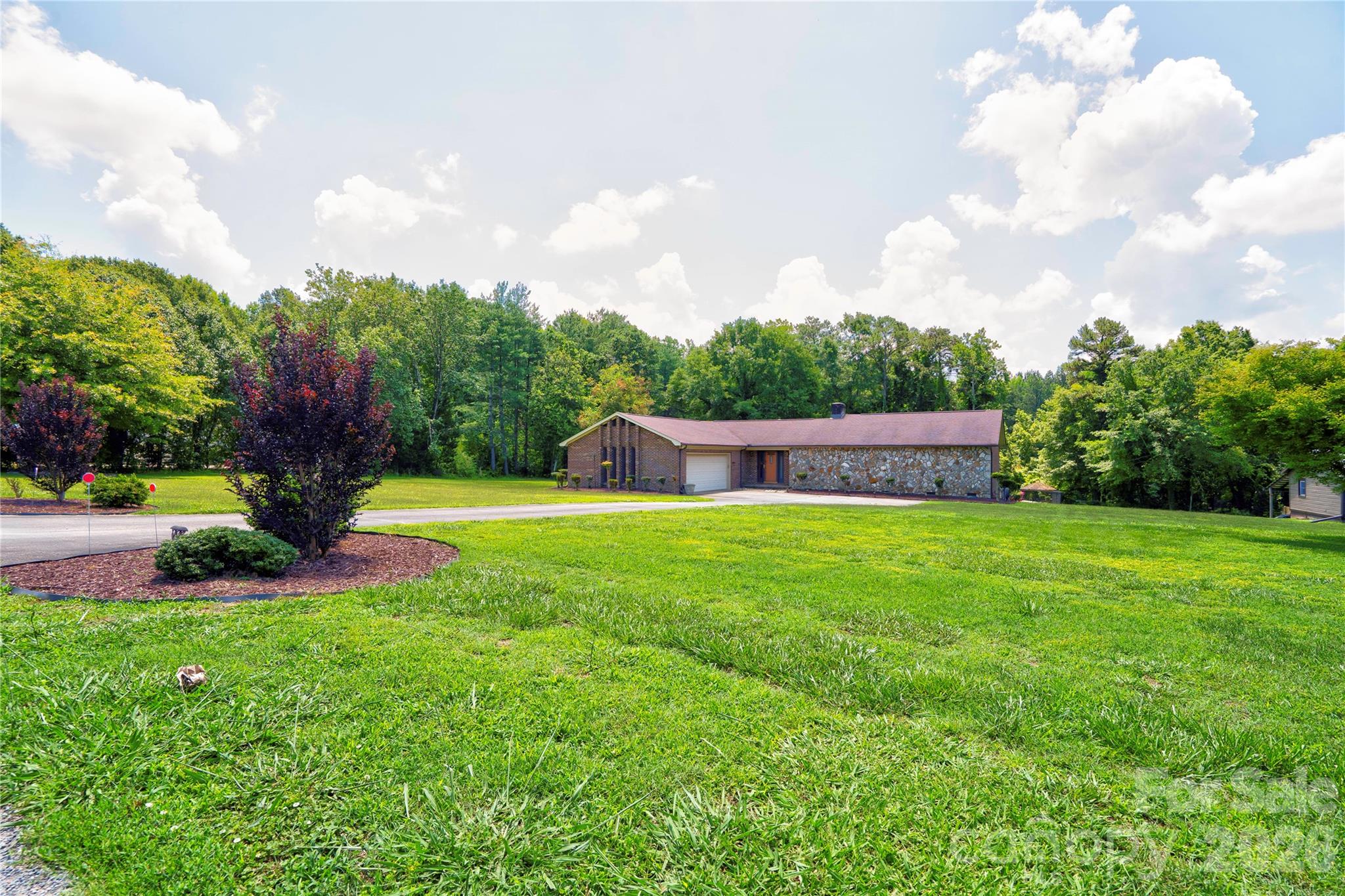 246 Putnam Lake Road — Kings Mountain