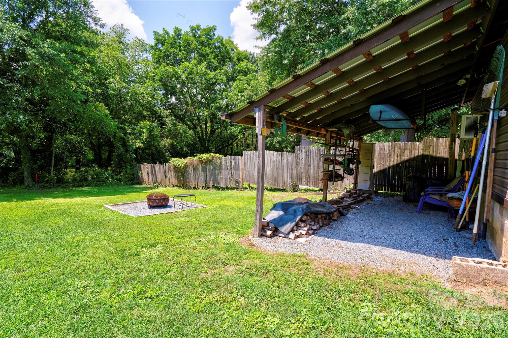 246 Putnam Lake Road — Kings Mountain