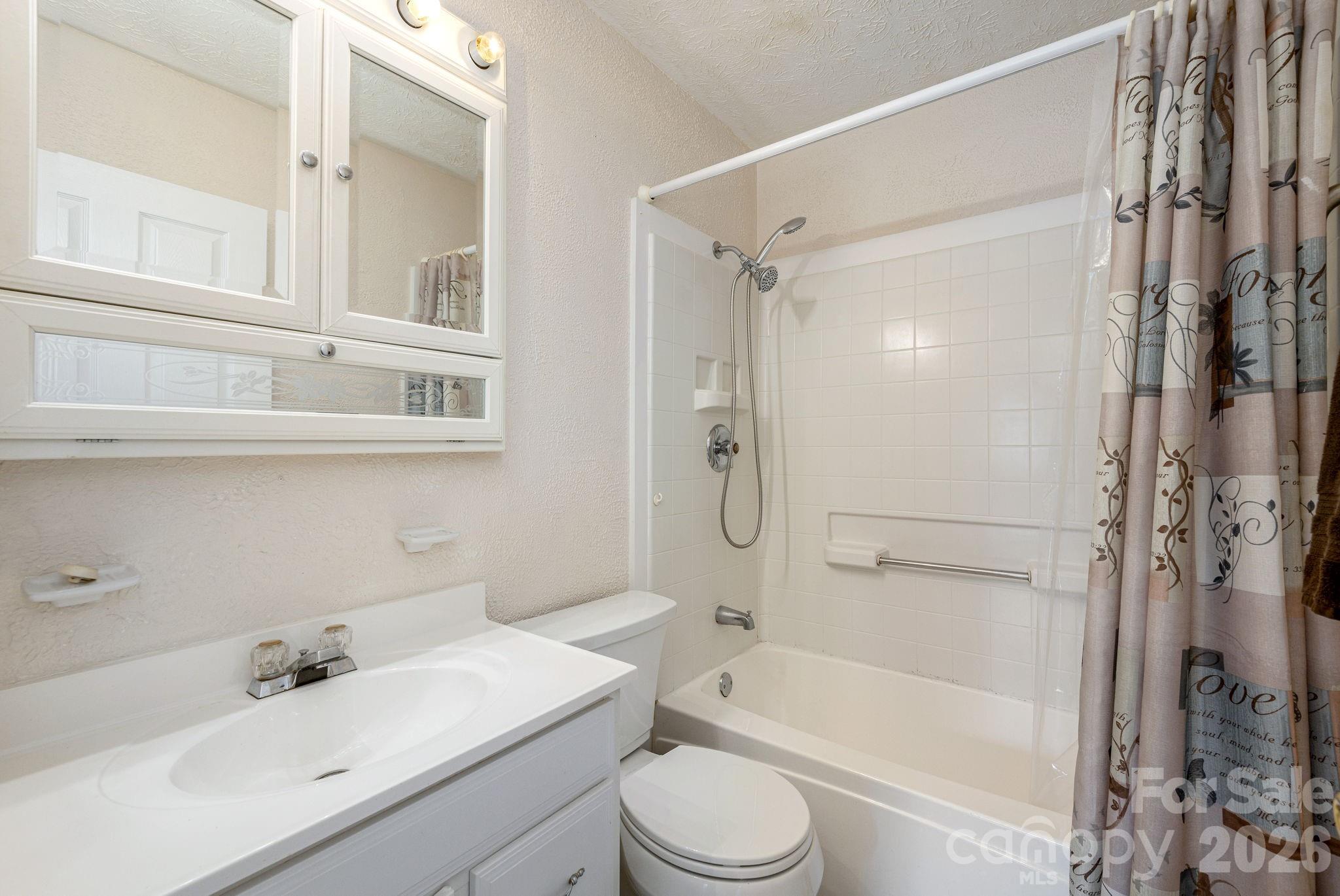 107 MAYWOOD Road — Hendersonville