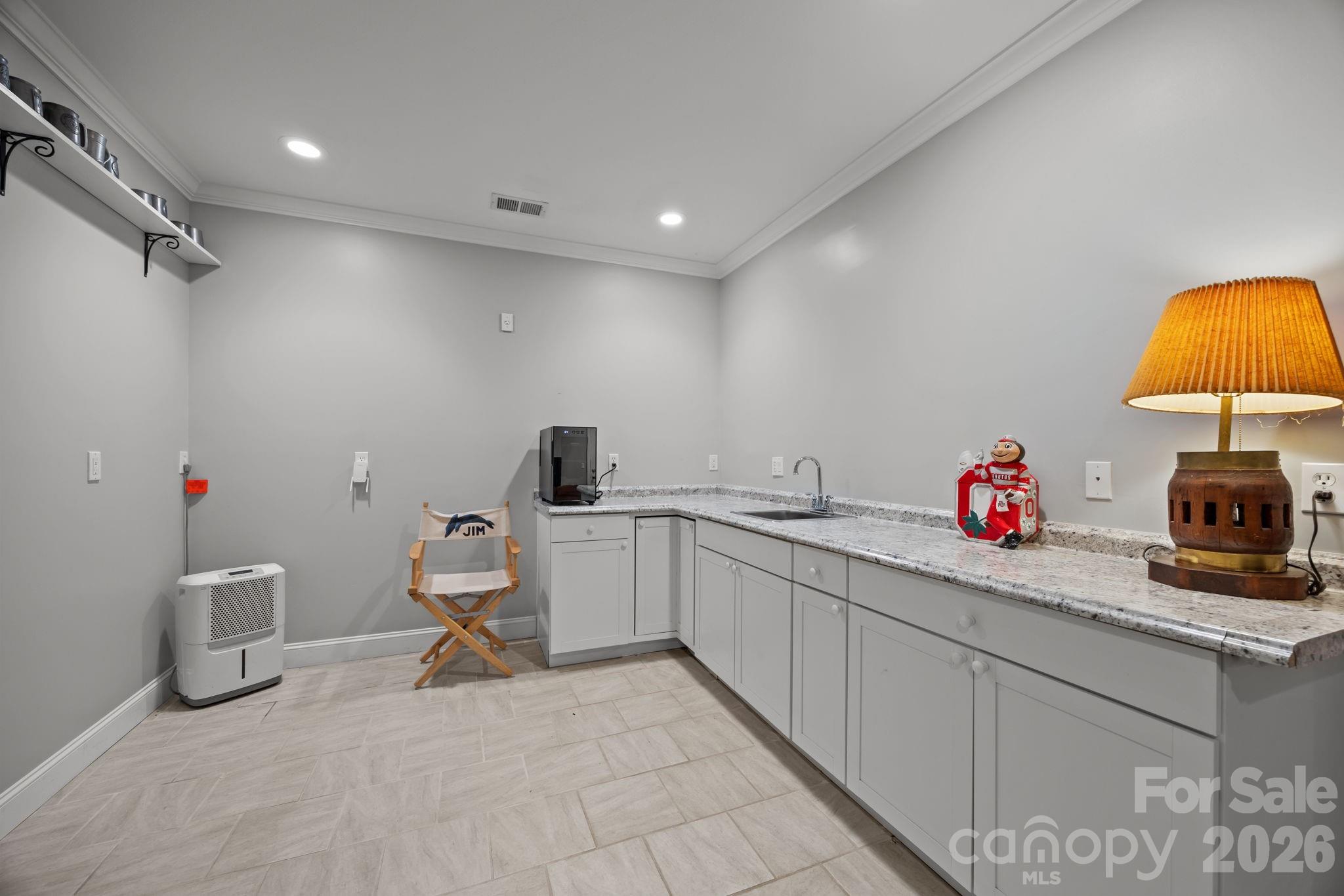 40 Mountain Shadows Drive — Leicester