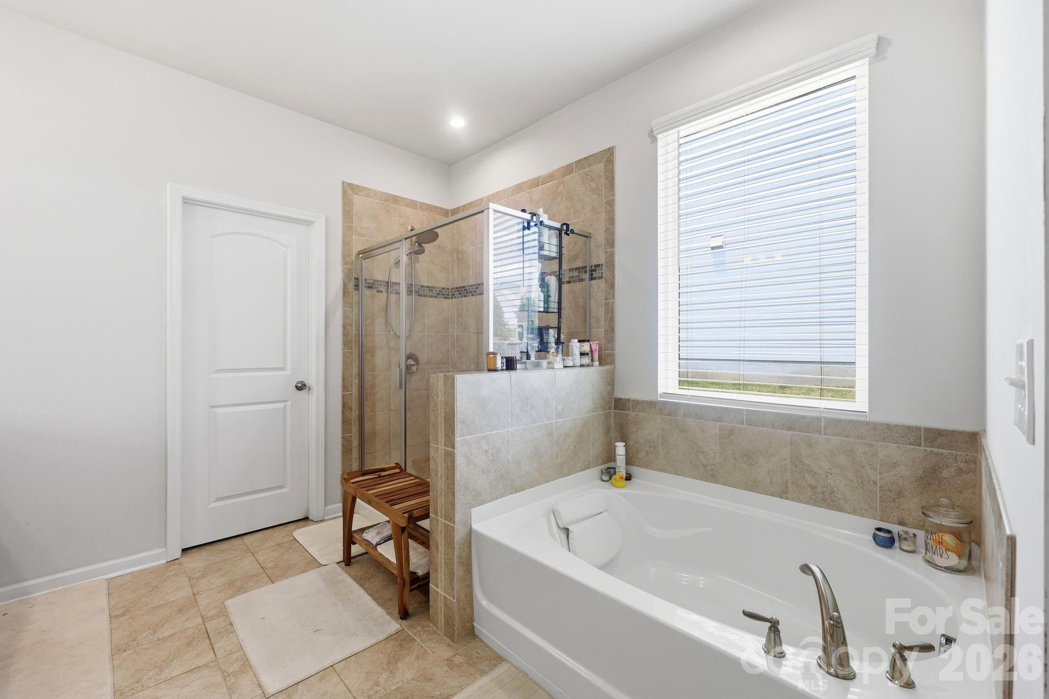 6523 Georgia Oak Road — Charlotte