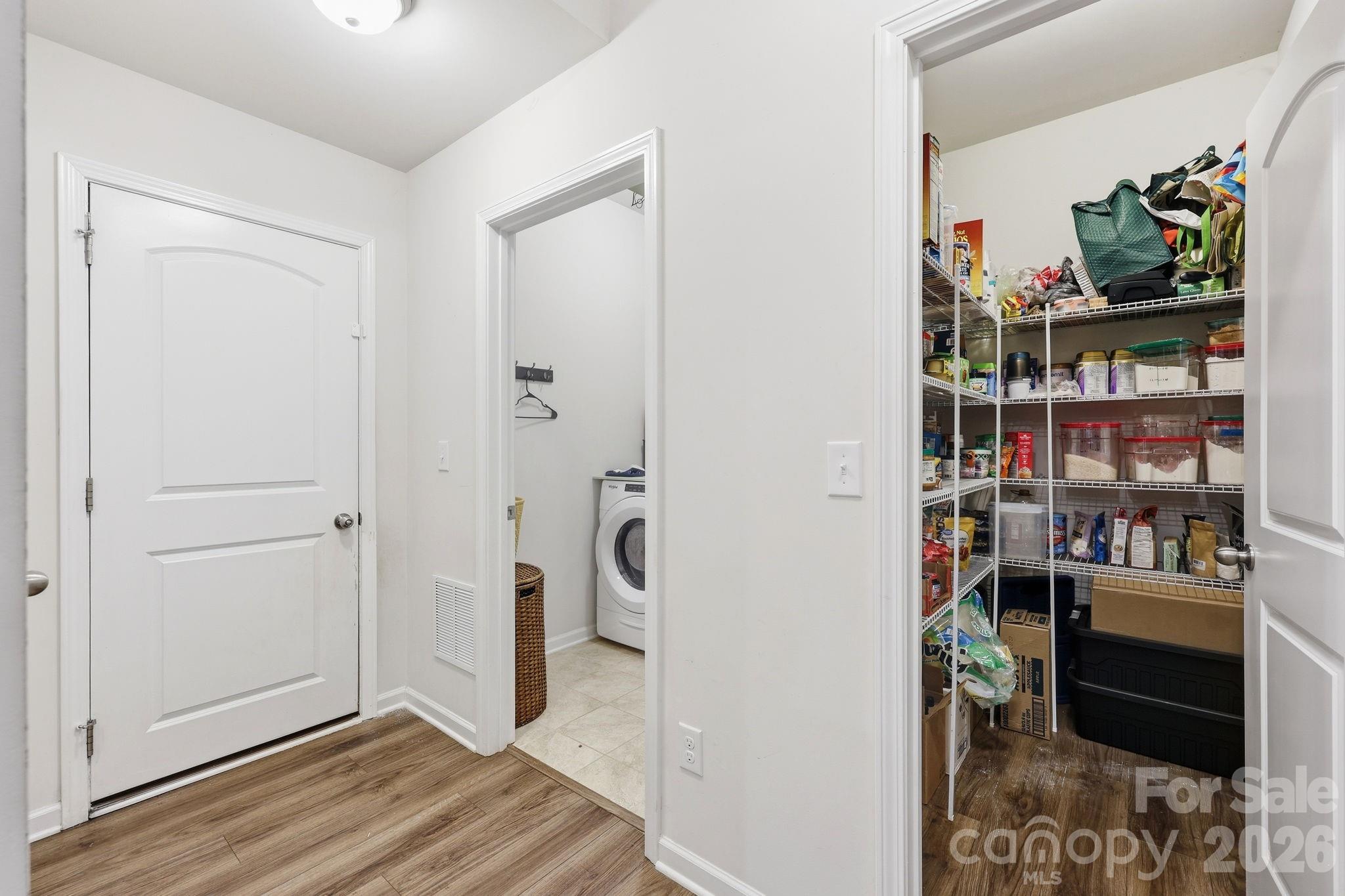 6523 Georgia Oak Road — Charlotte