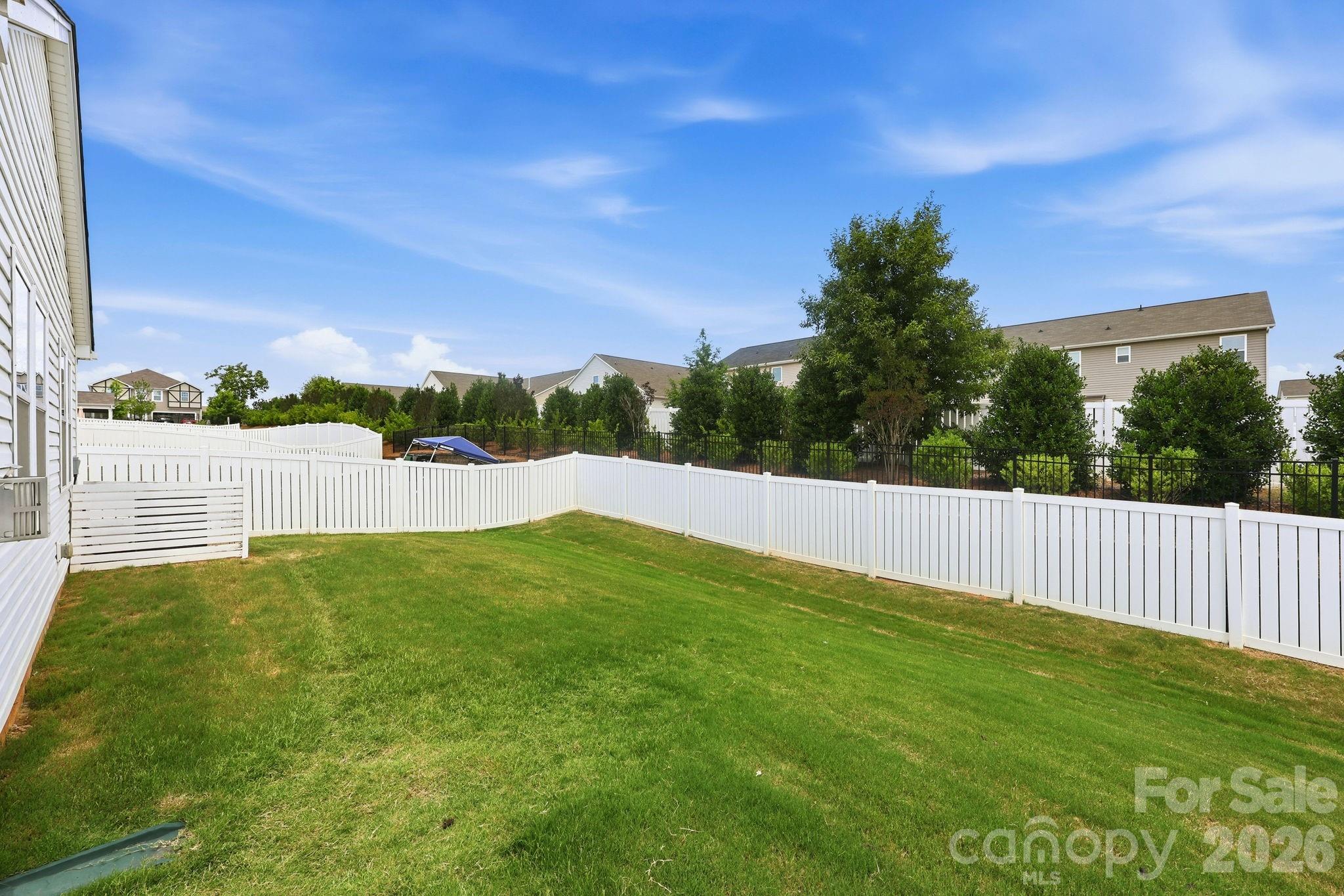 6523 Georgia Oak Road — Charlotte