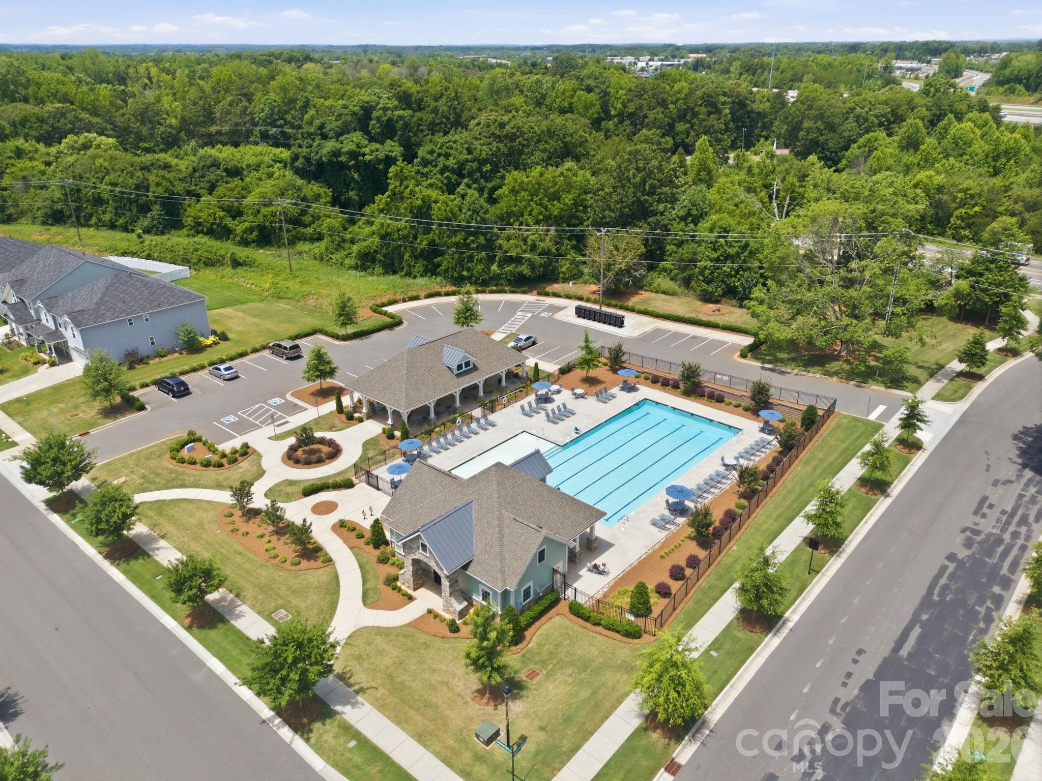 6523 Georgia Oak Road — Charlotte
