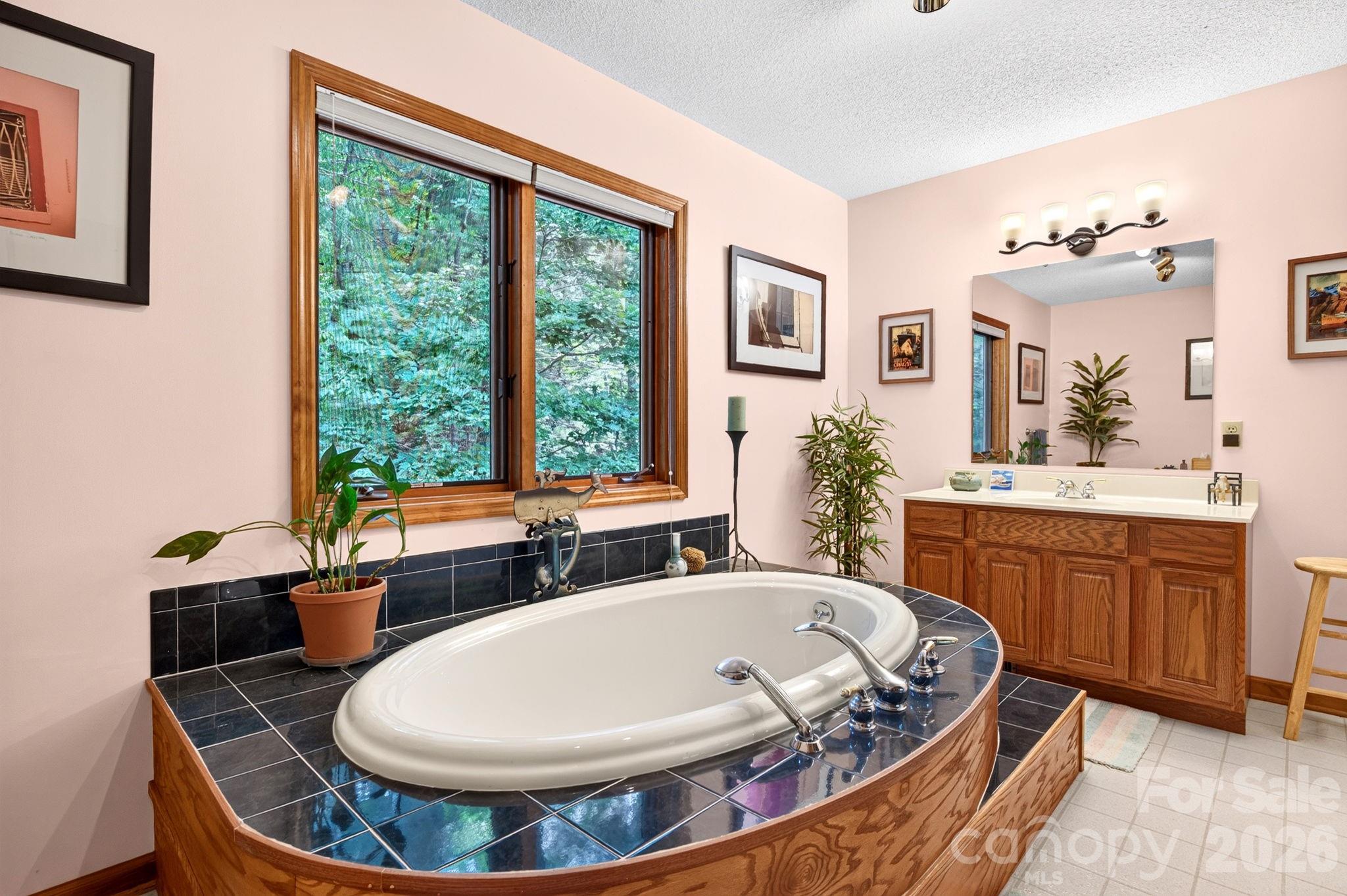 127 Woodburn Drive — Swannanoa
