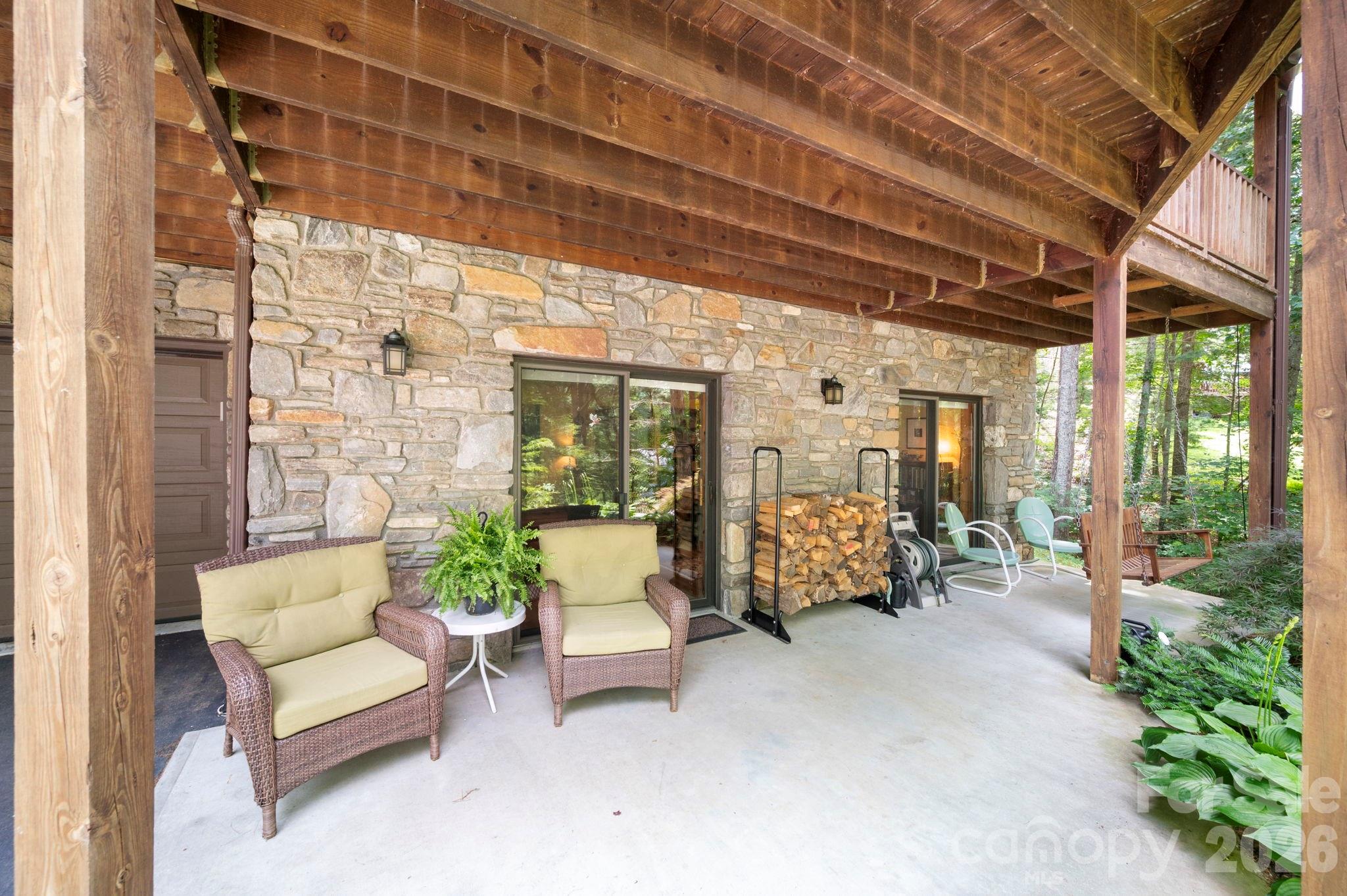 127 Woodburn Drive — Swannanoa