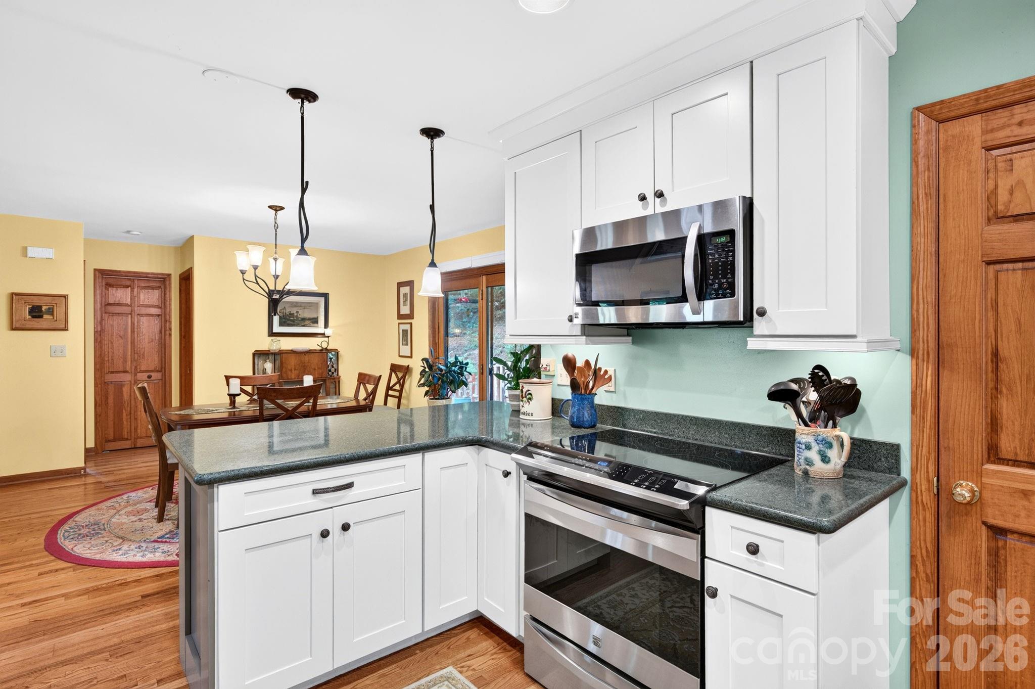 127 Woodburn Drive — Swannanoa