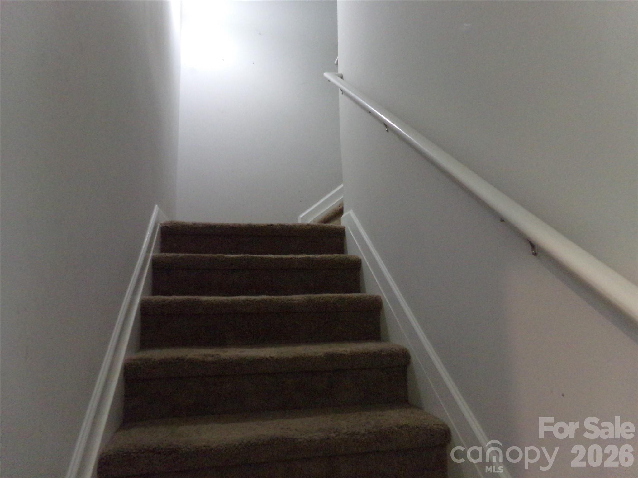 517 Ardsley Drive — Locust