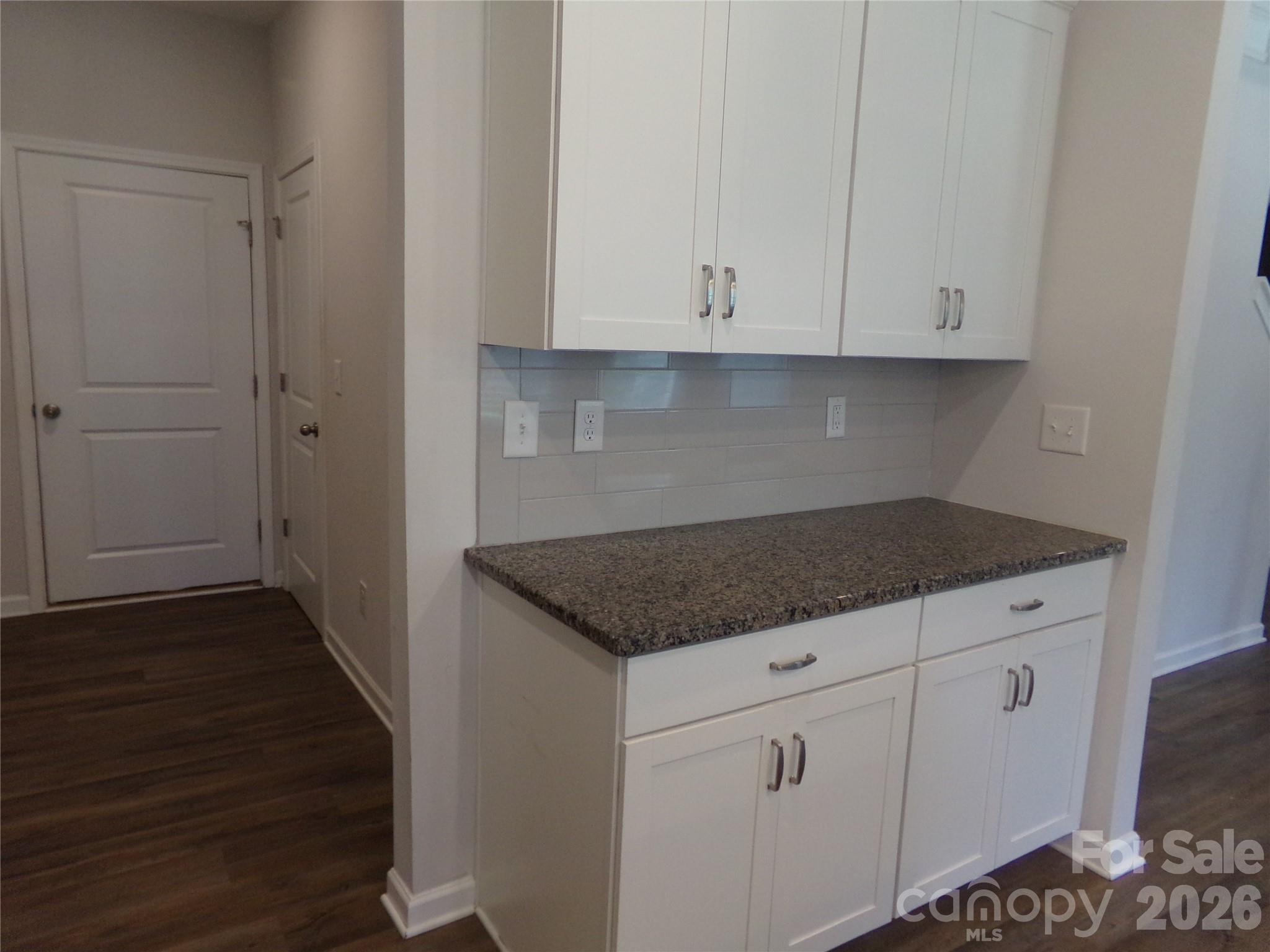517 Ardsley Drive — Locust